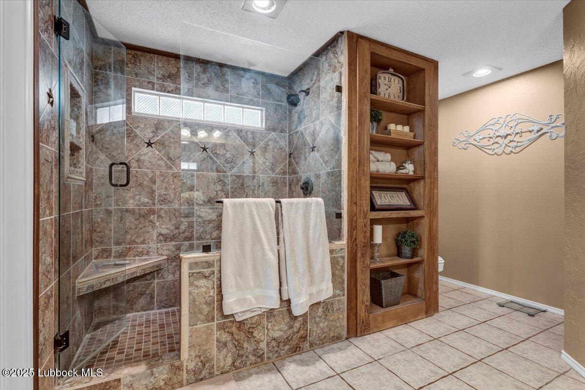 5004 102nd Street Property Photo 18