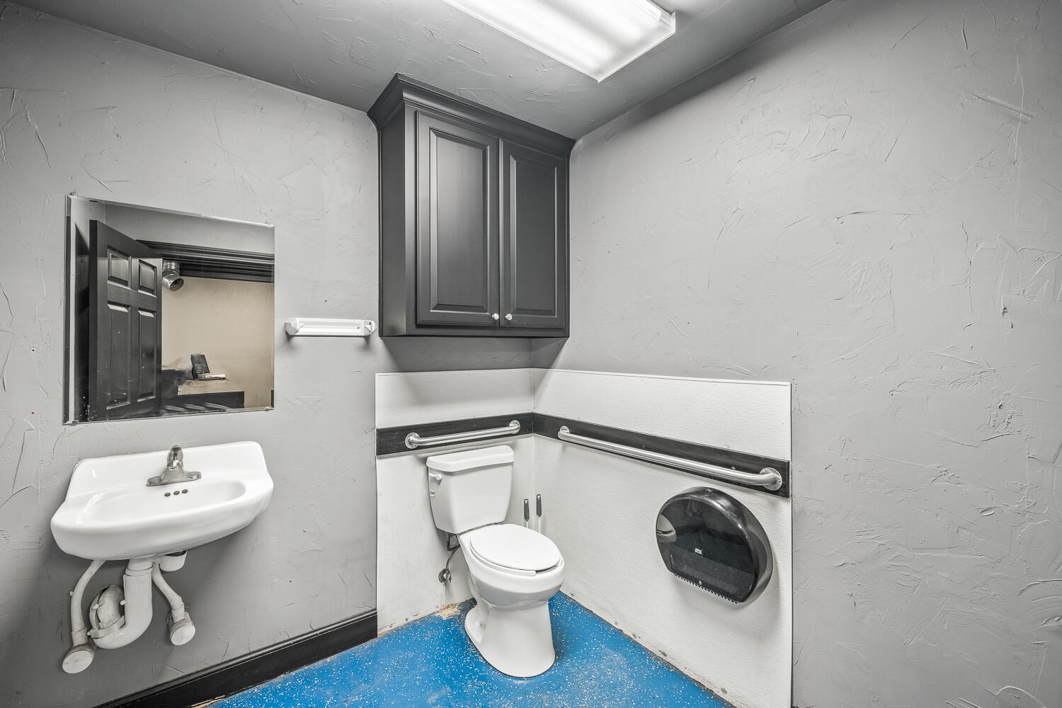 5840 49th Street, #200 Property Photo 5