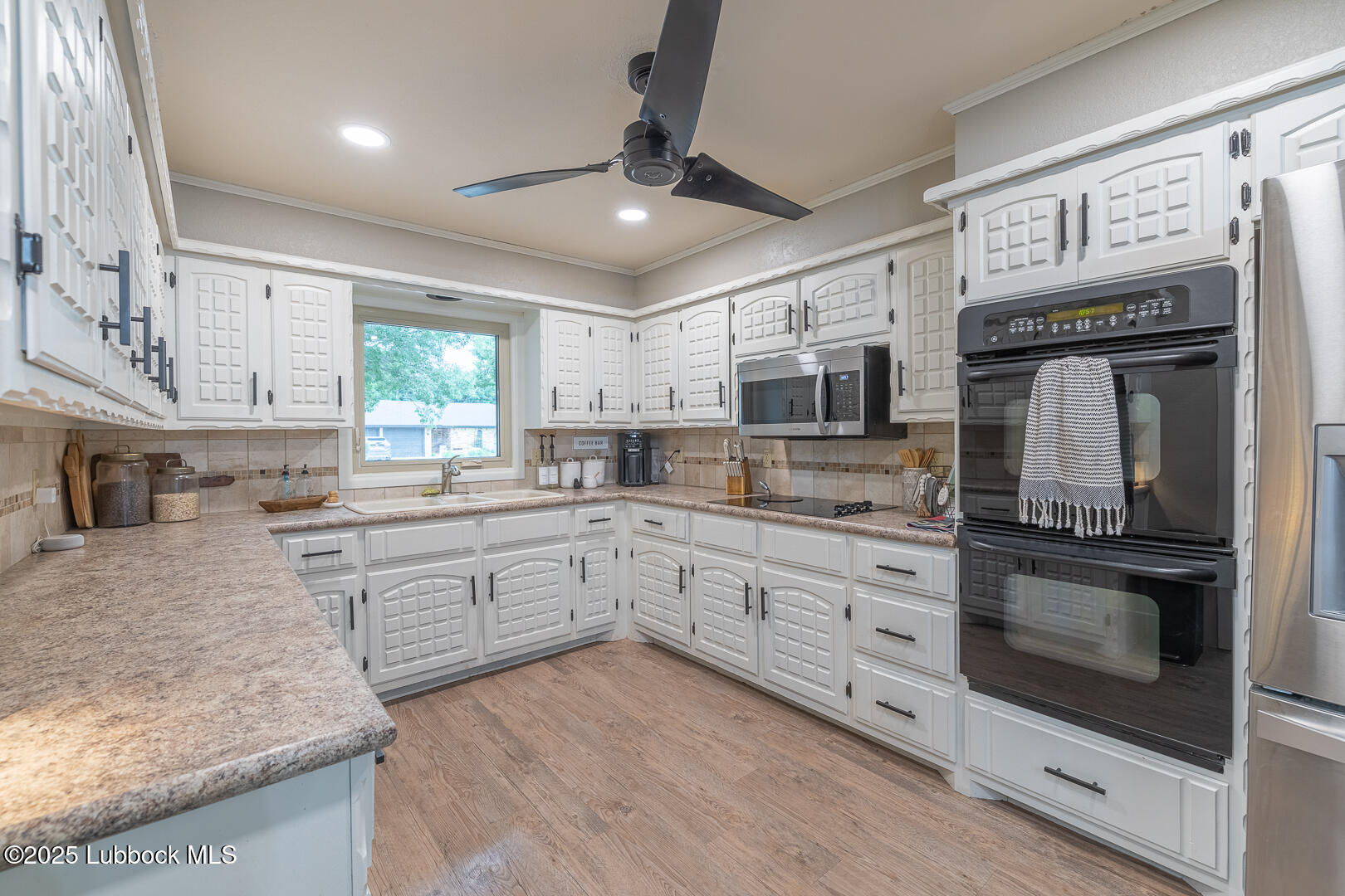 2034 Mustang Drive Property Photo 13