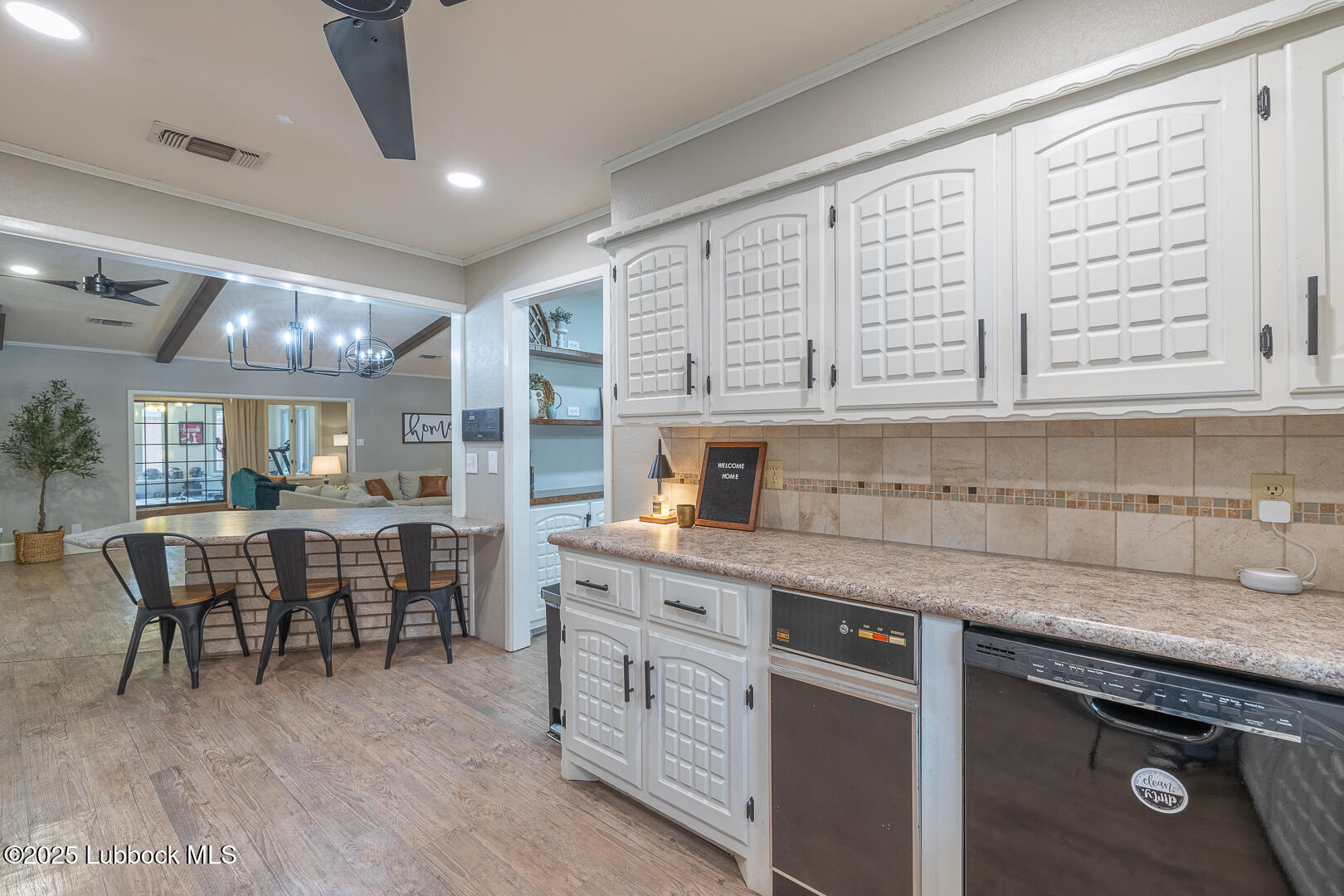 2034 Mustang Drive Property Photo 15