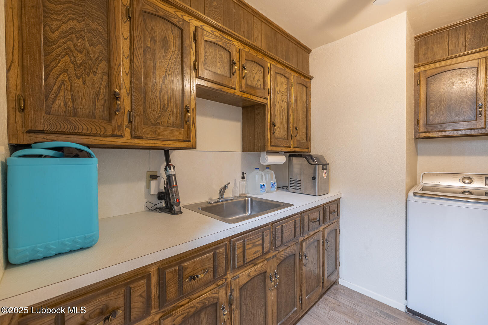 2034 Mustang Drive Property Photo 47