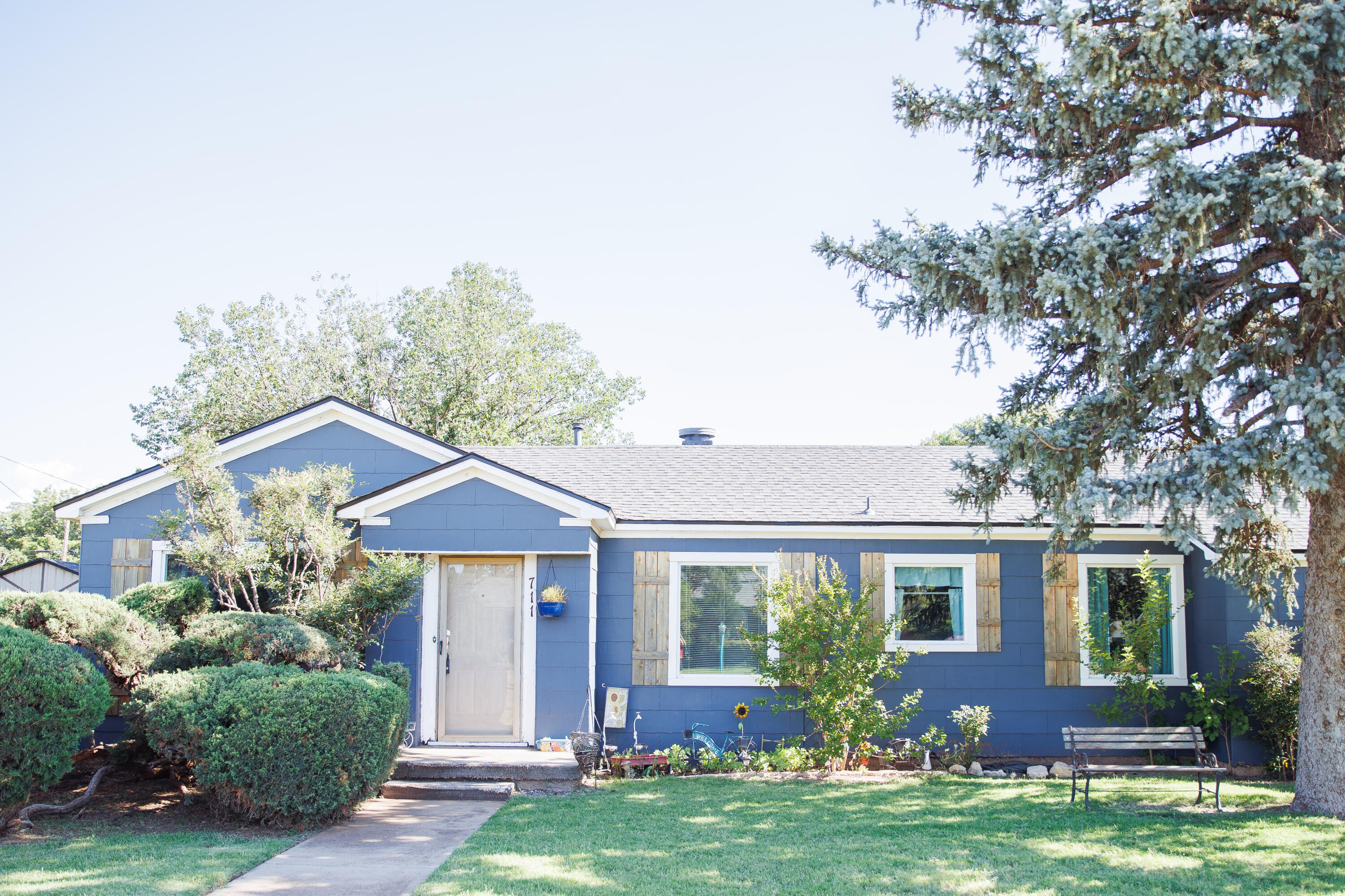 711 2nd Street Property Photo 1