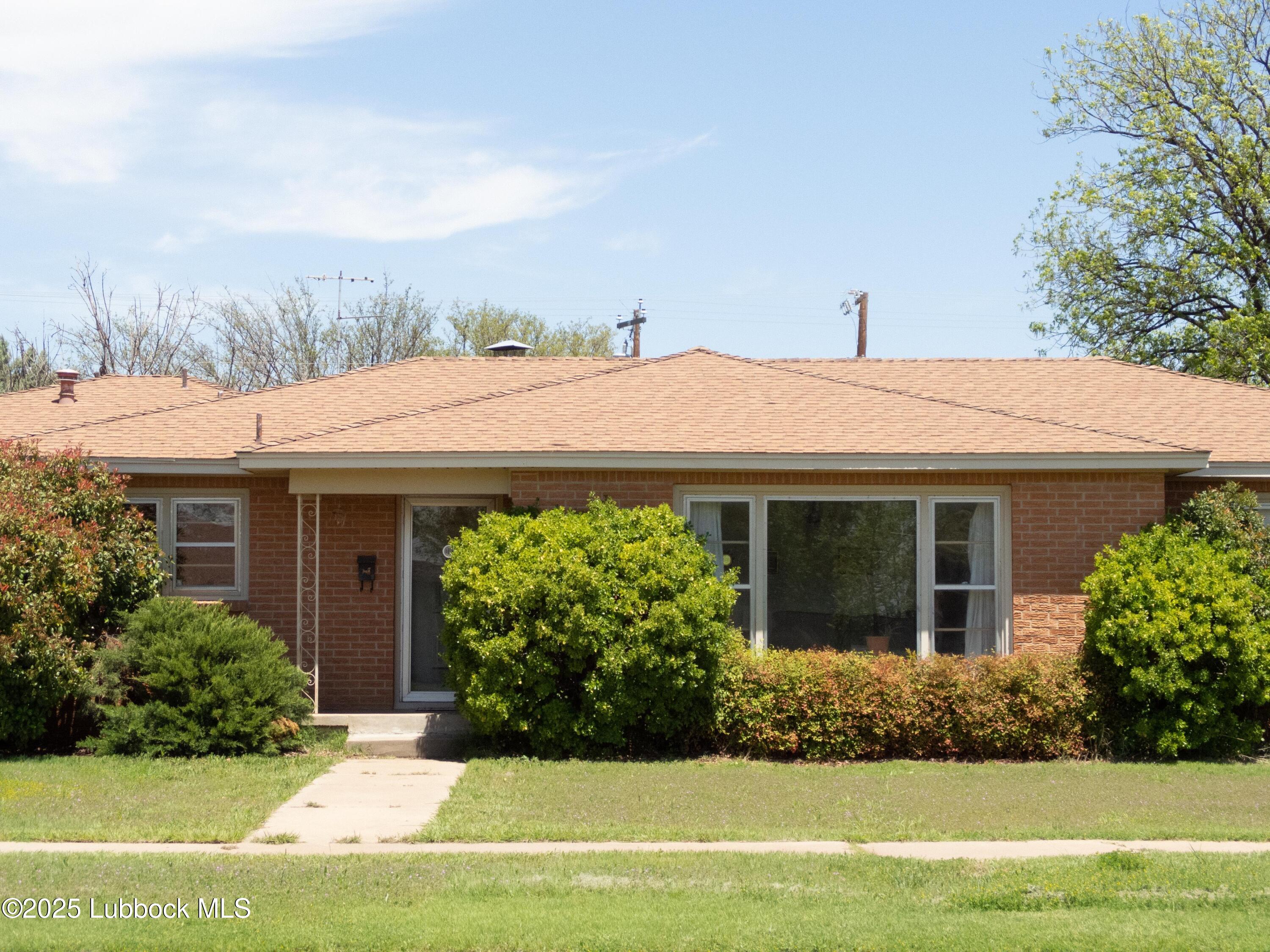 824 W Tennessee Street Property Photo 1