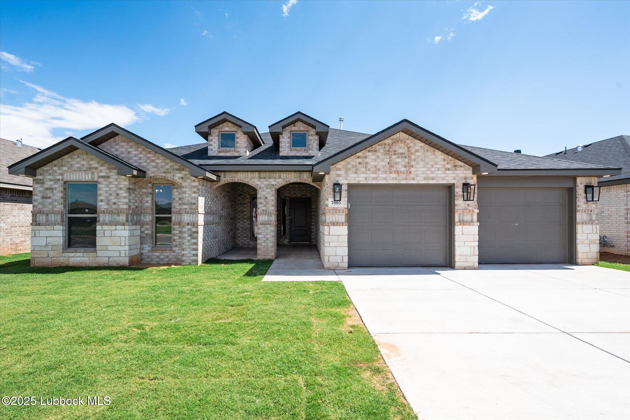 7005 18th Place Property Photo 1