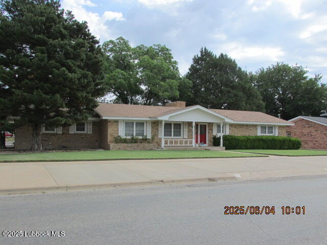 1736 W Ave D Property Photo 1