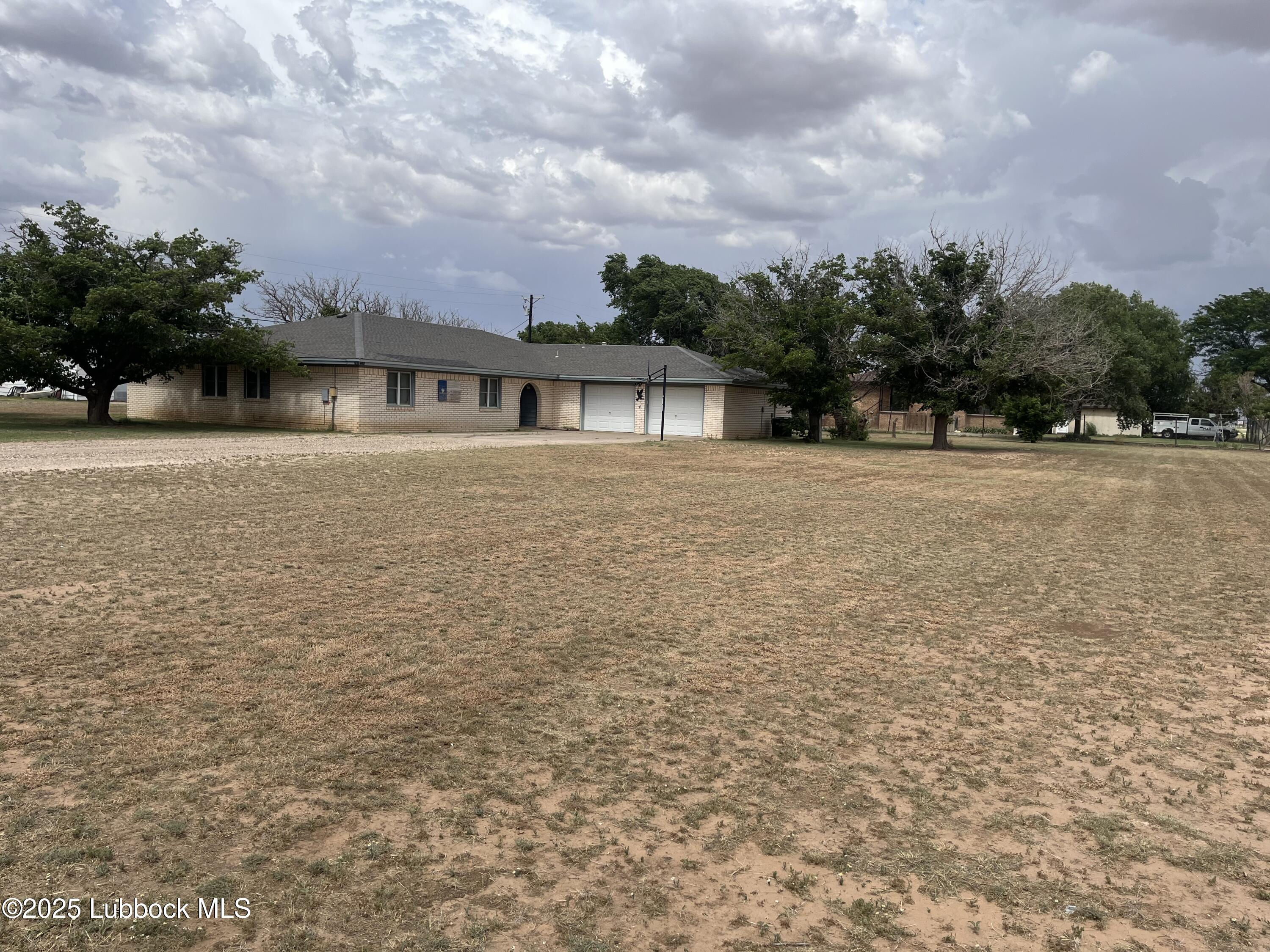7006 County Rd 1600 Property Photo 1