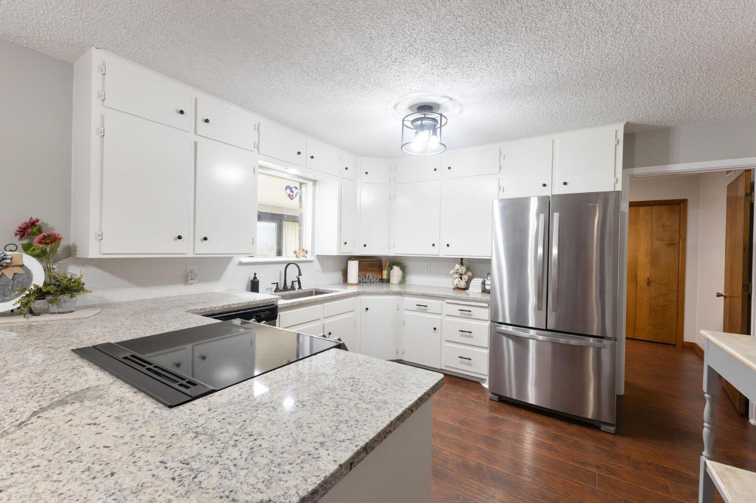 1102 15th Street Property Photo 1