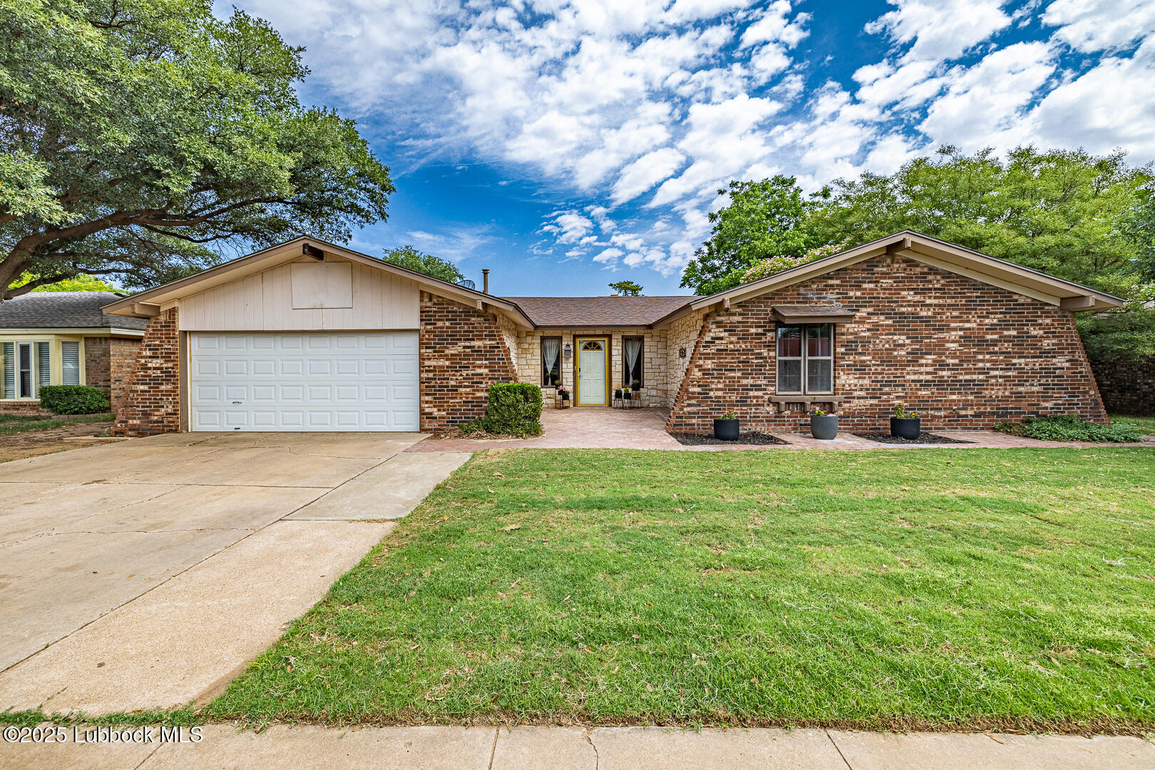 3408 86th Street Property Photo 1