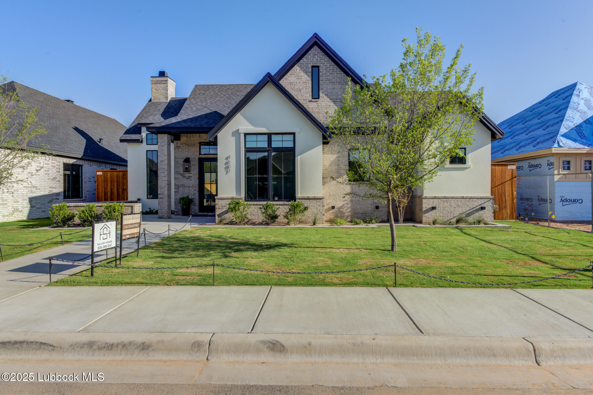 4607 138th Place Property Photo 1