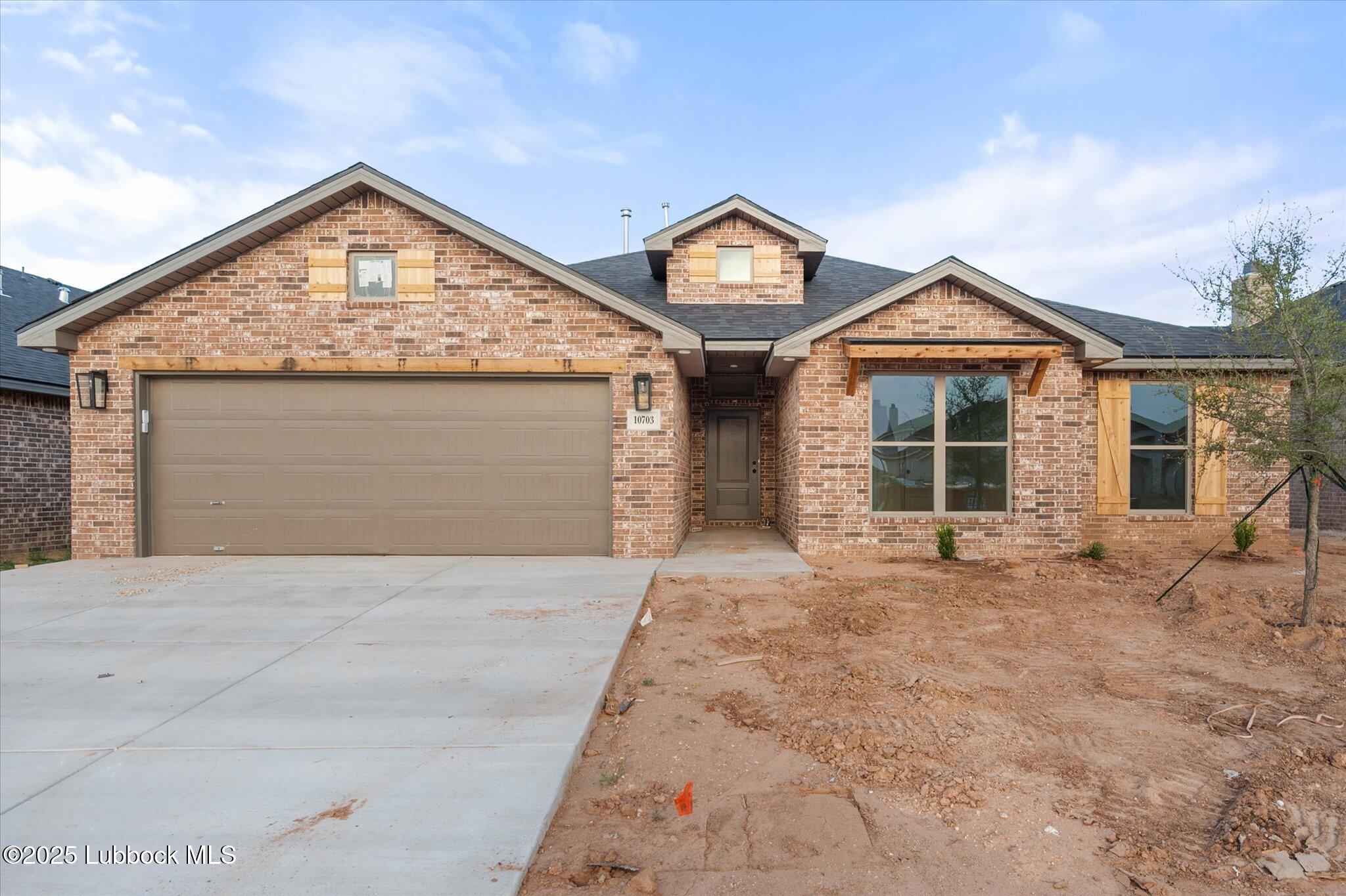 10703 Beaufort Avenue Property Photo 1