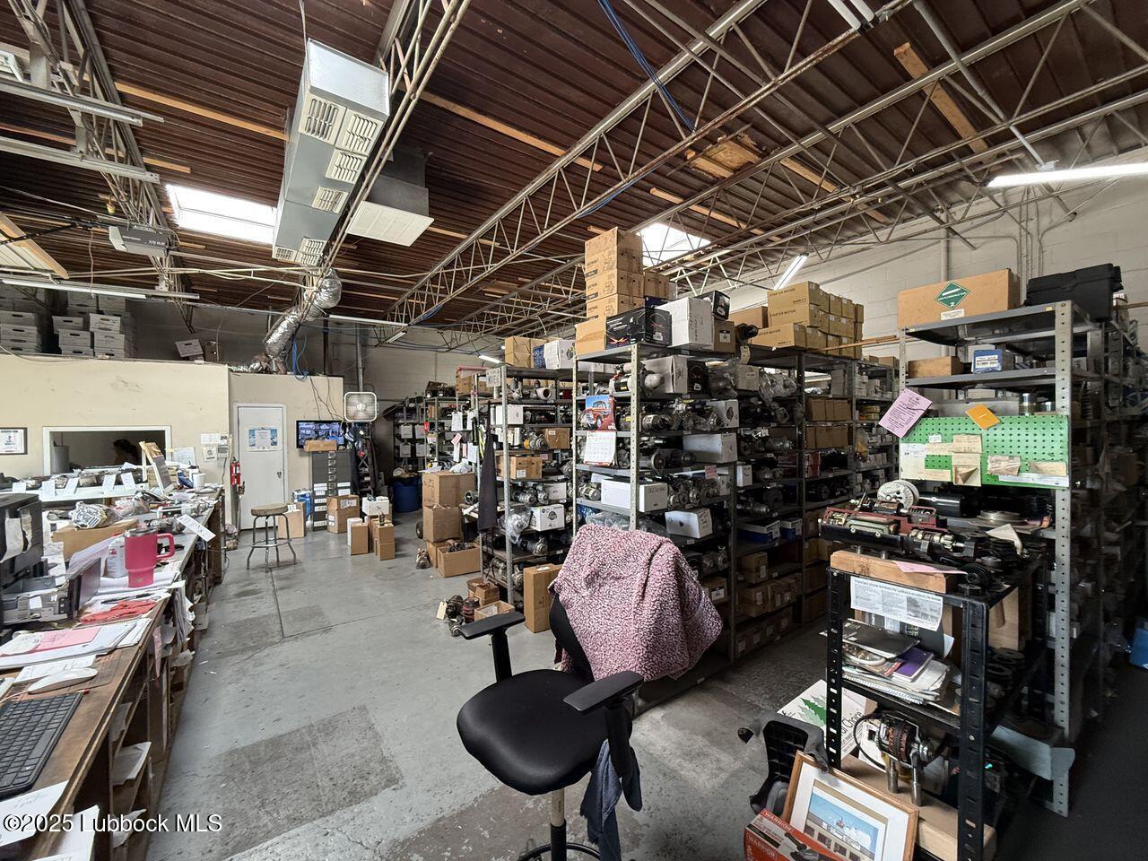 4411 & 4403 I-27 Property Photo 7