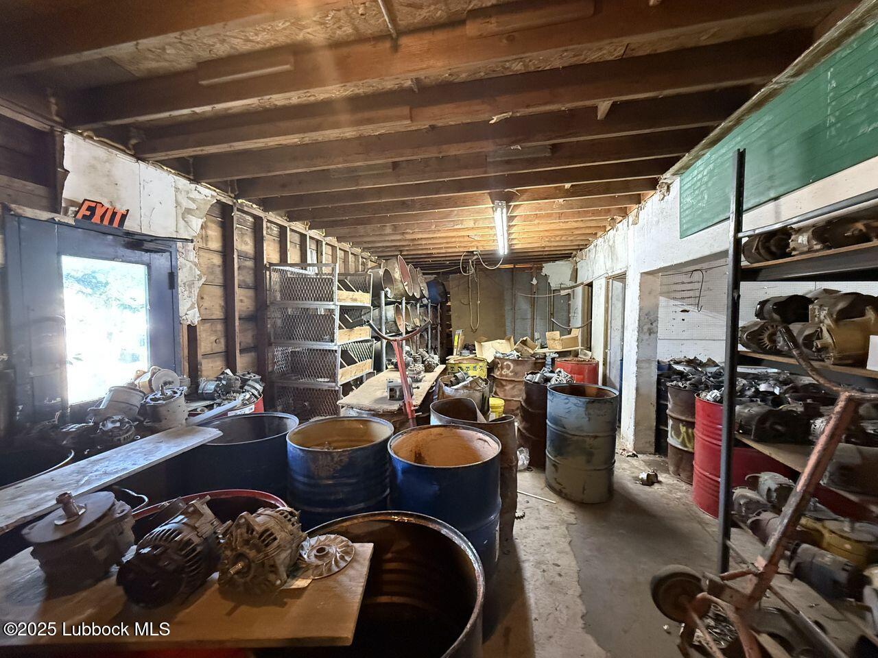 4411 & 4403 I-27 Property Photo 21