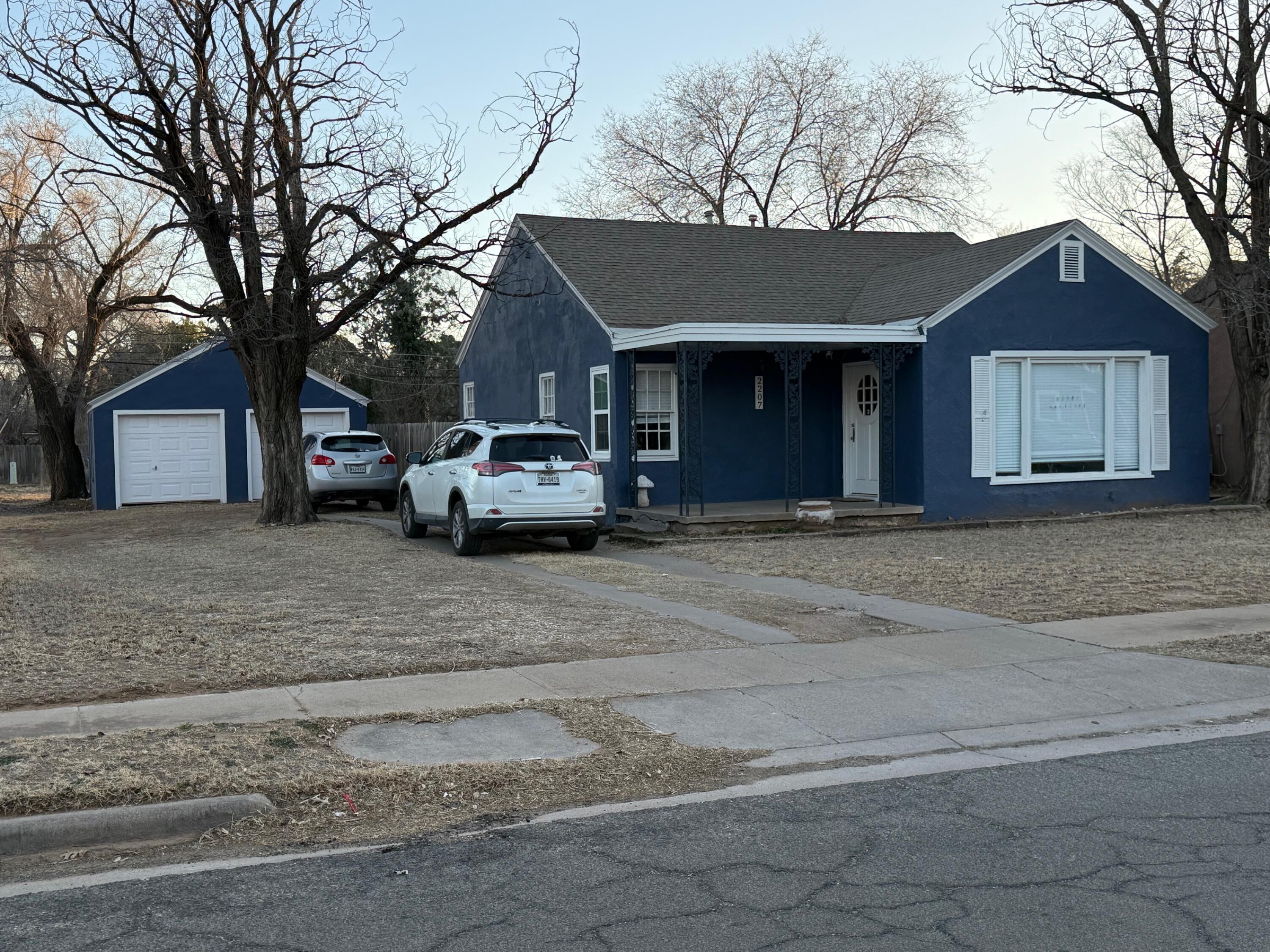 2207 23rd Street Property Photo 1
