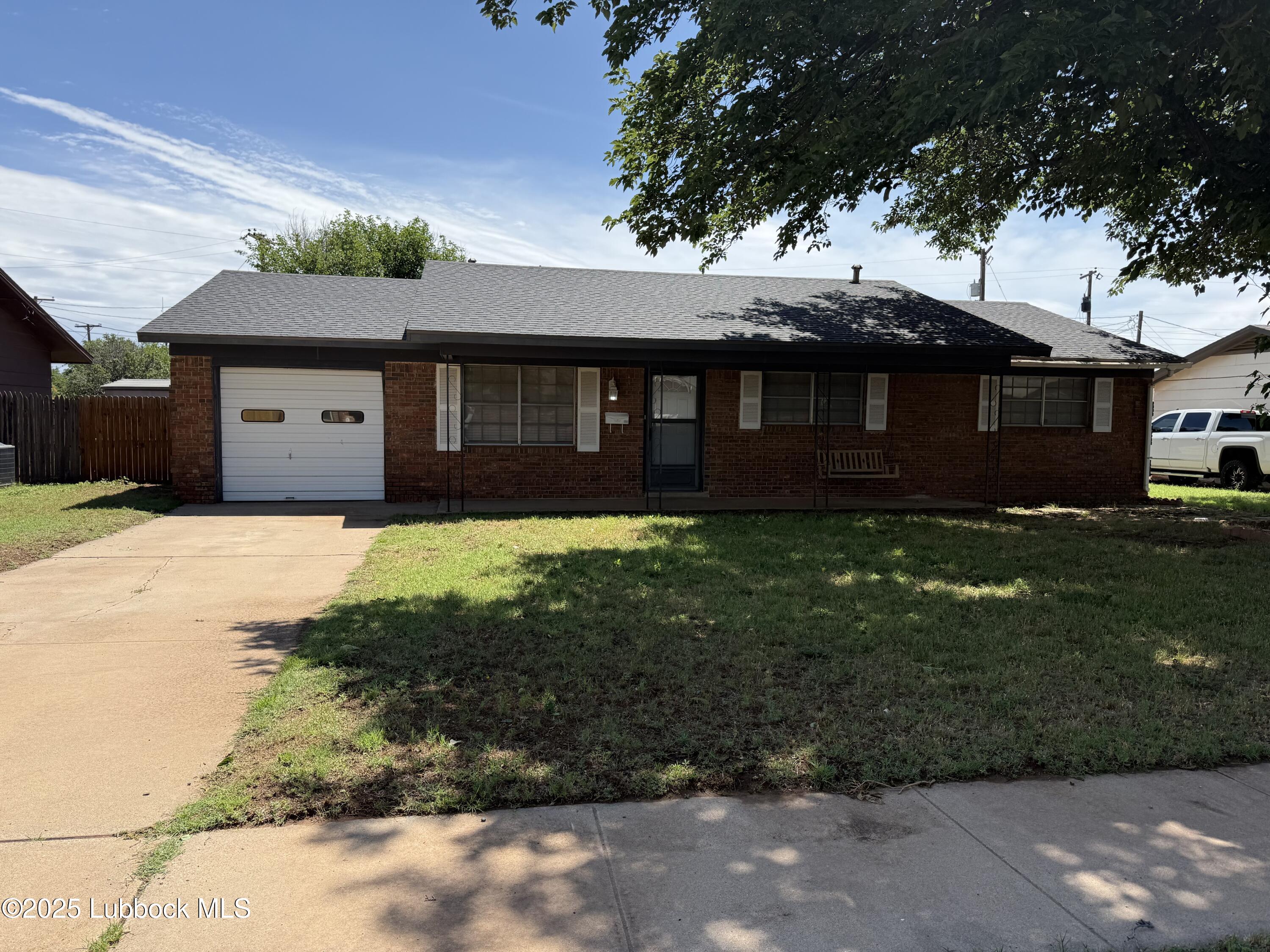 7007 Avenue S Property Photo