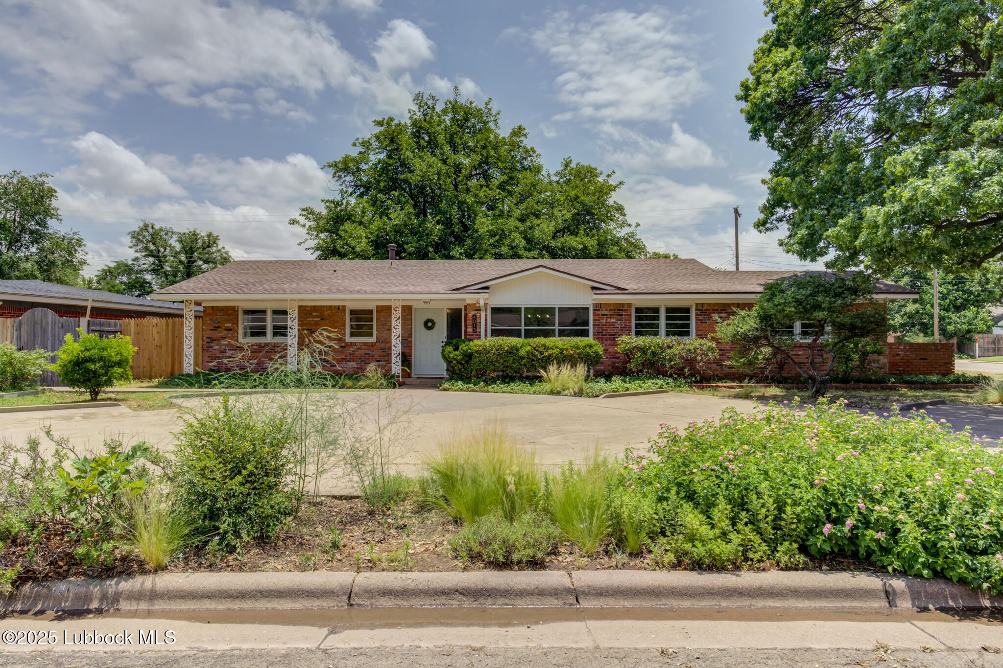 4013 48th Street Property Photo 1