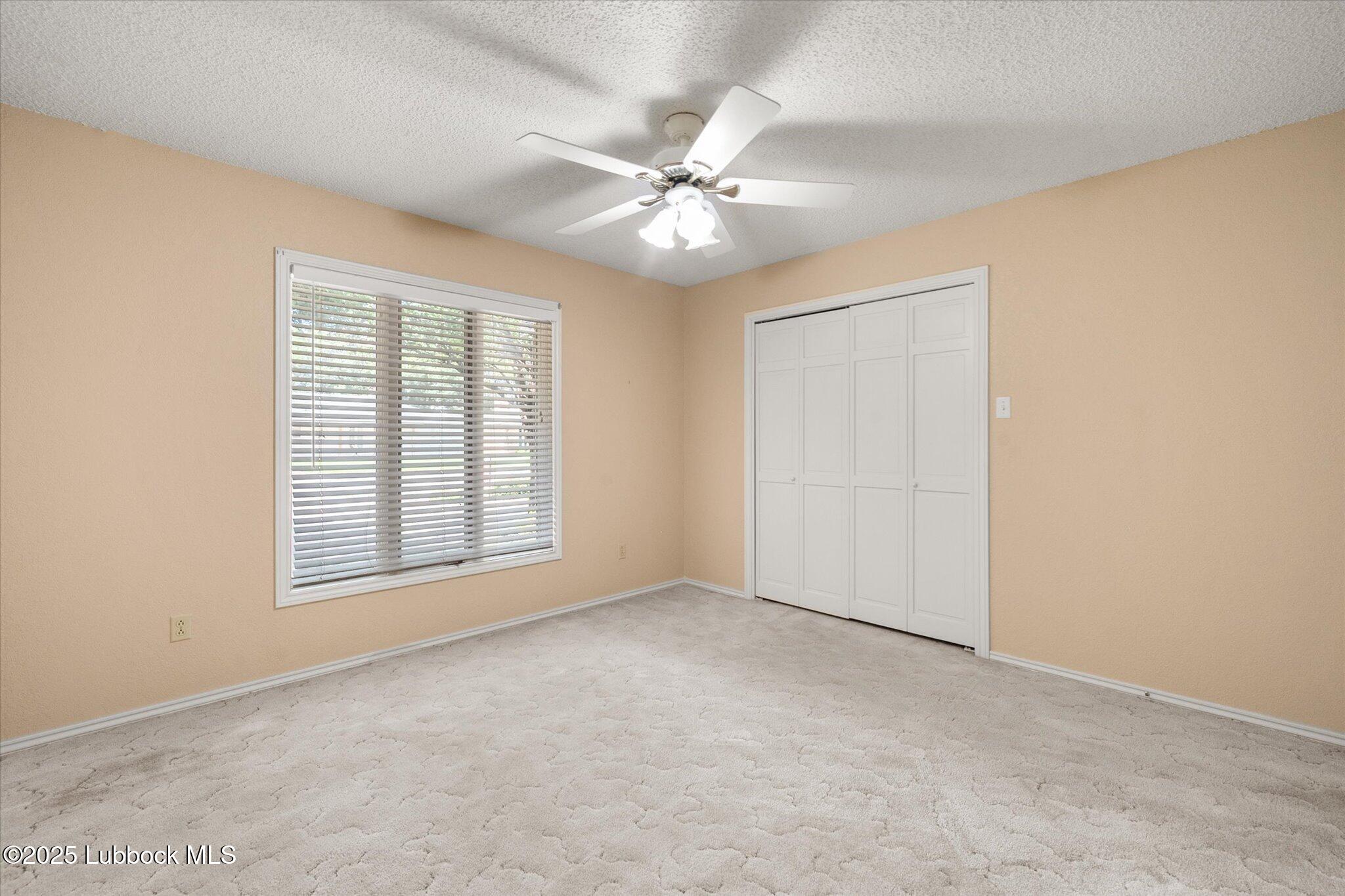 5727 68th Street Property Photo 20