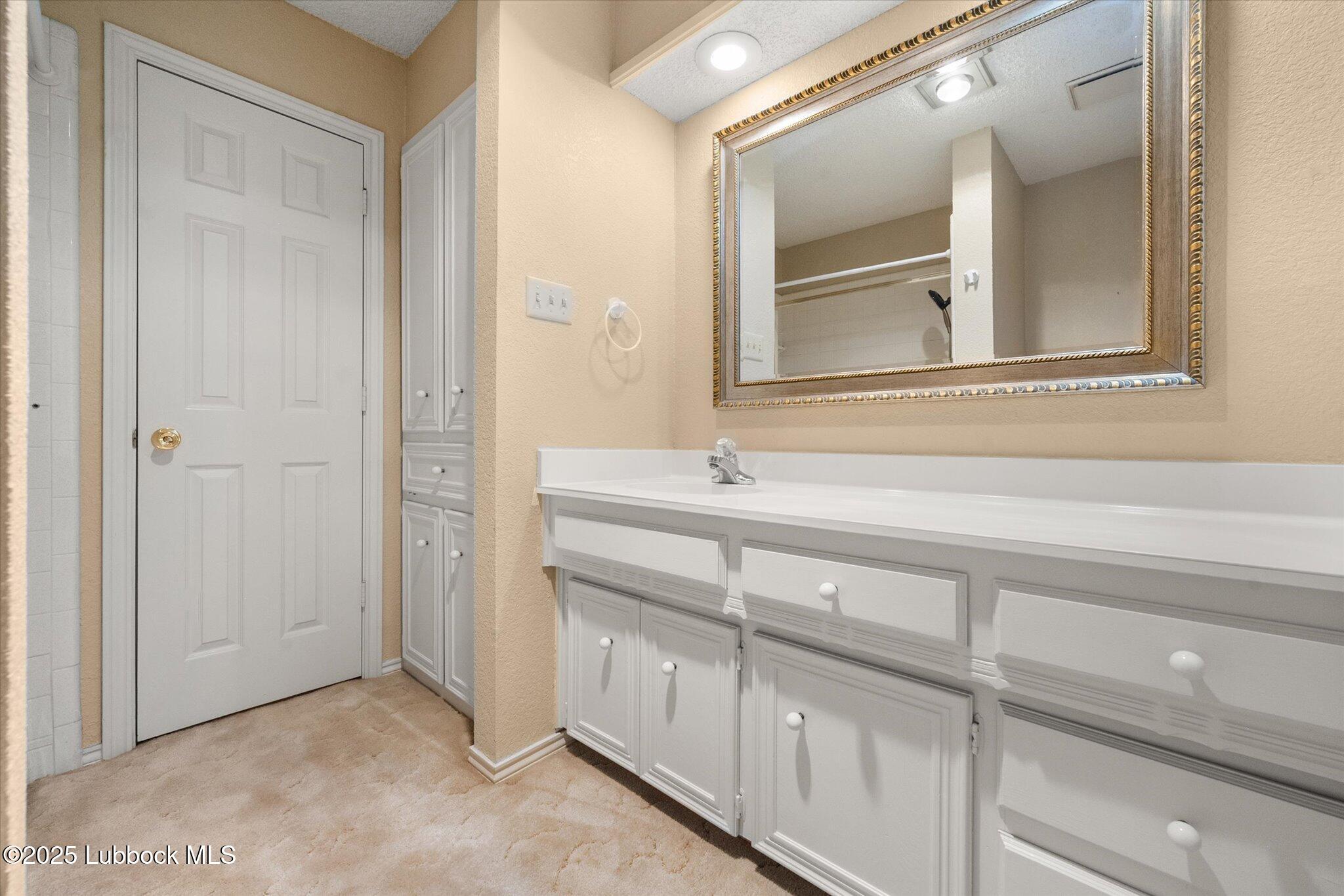 5727 68th Street Property Photo 21