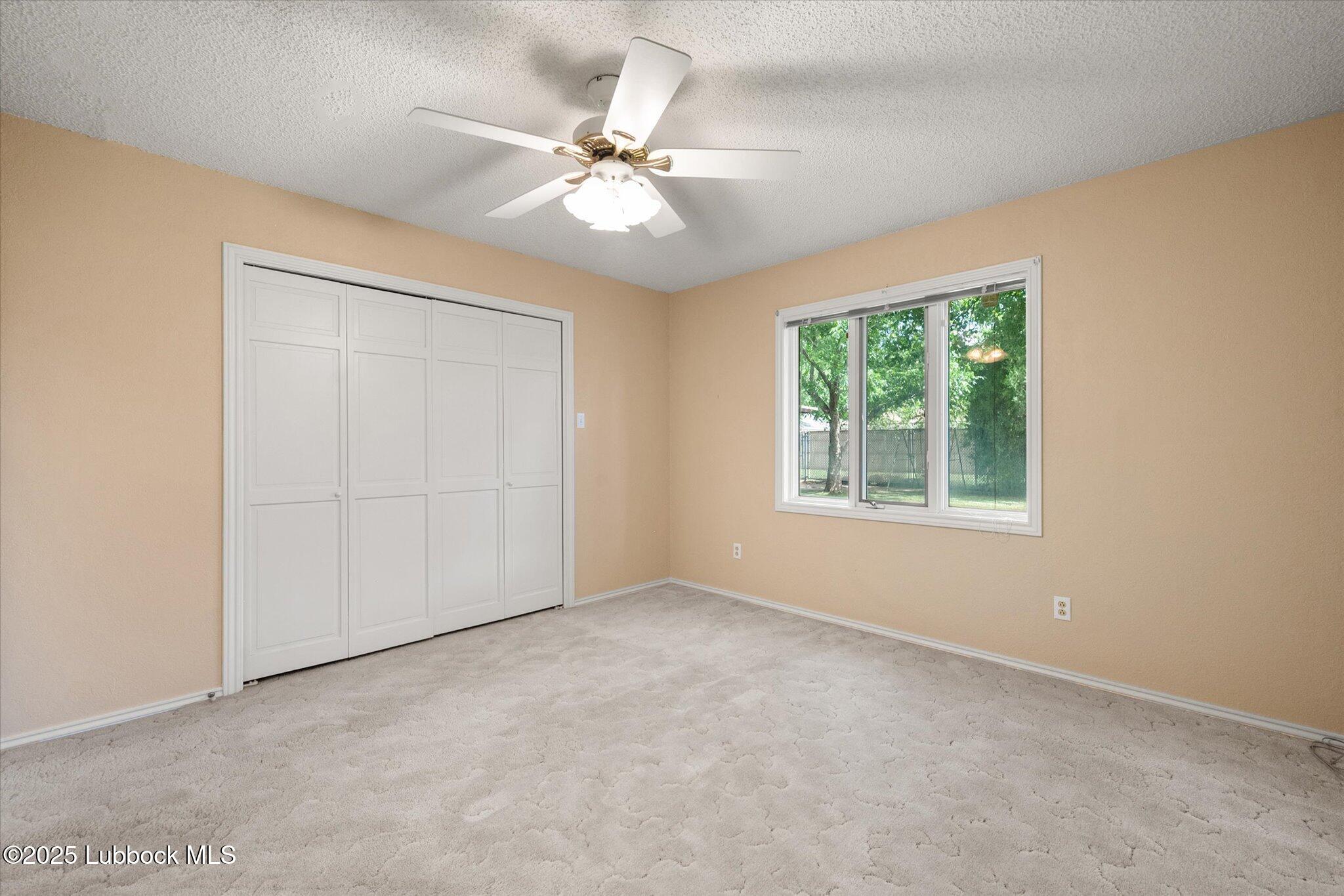 5727 68th Street Property Photo 23