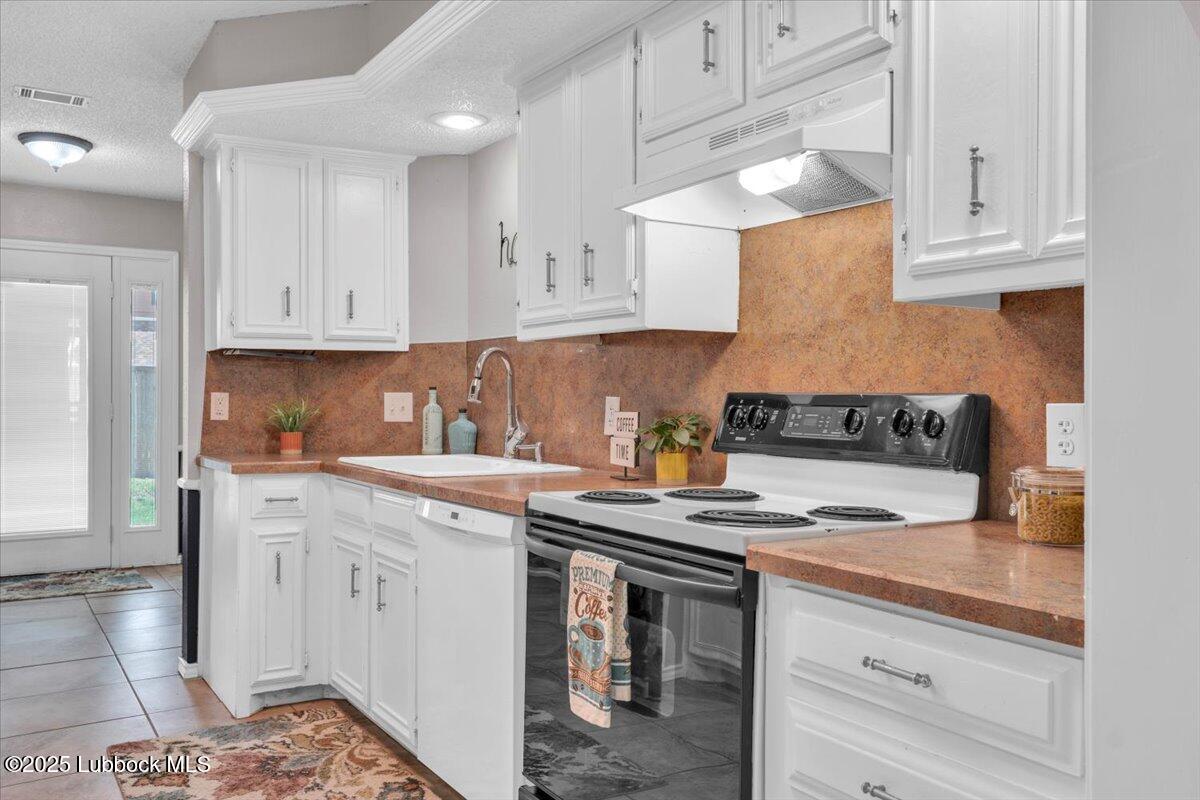 5723 87th Street Property Photo 13