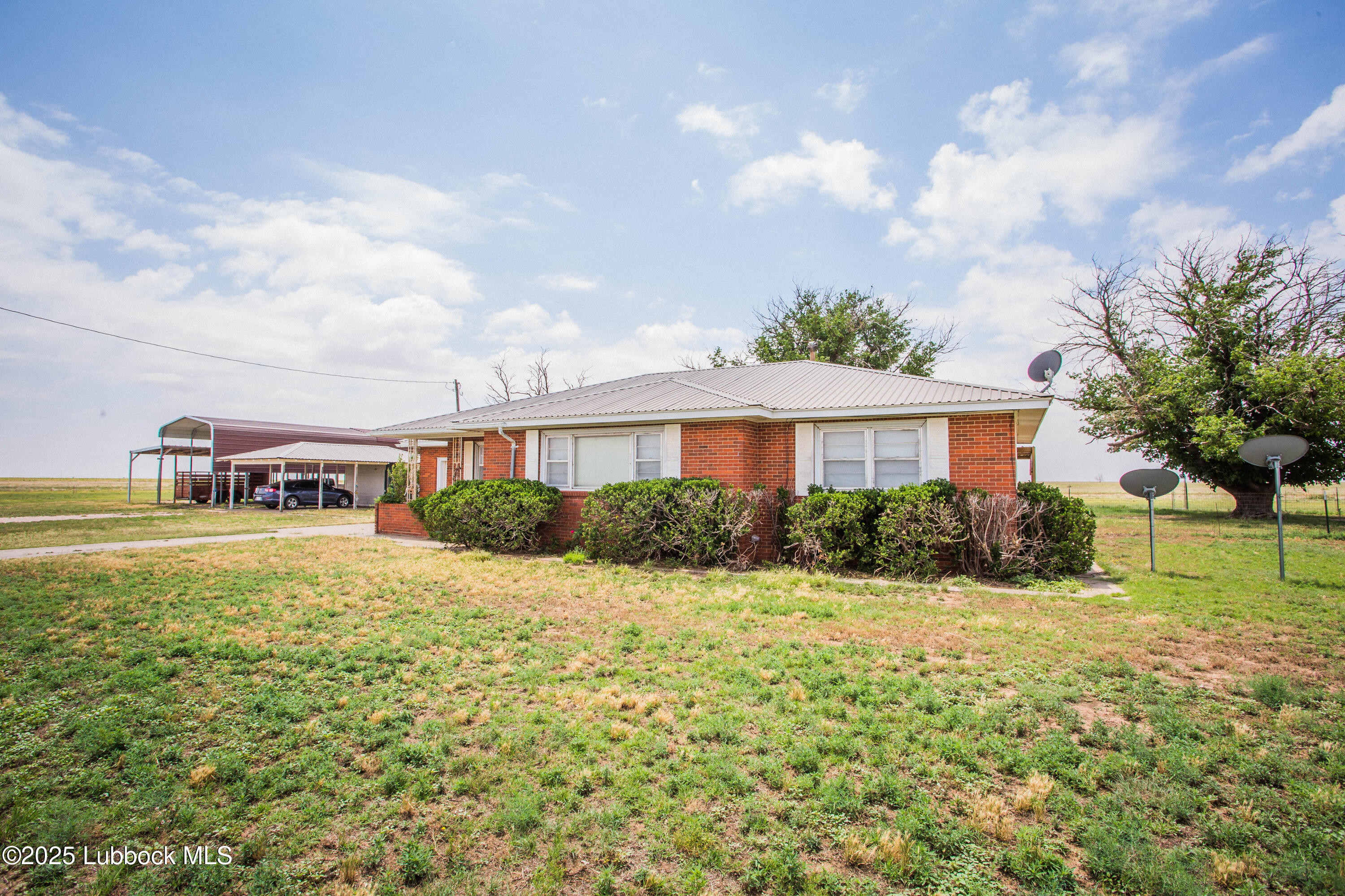 1980 Fm 3305 Property Photo 1