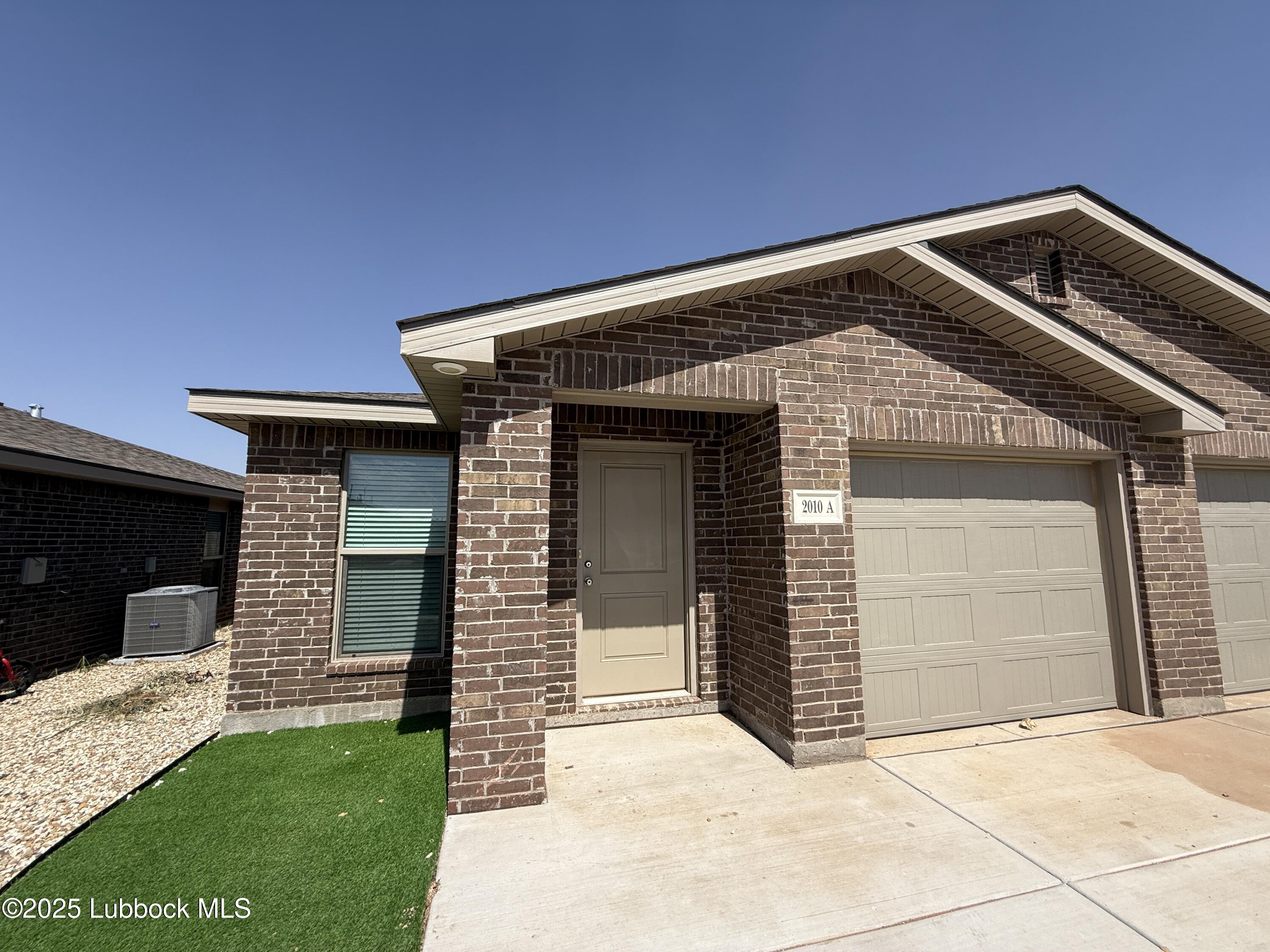 2010 Bryan Avenue, A Property Photo 1