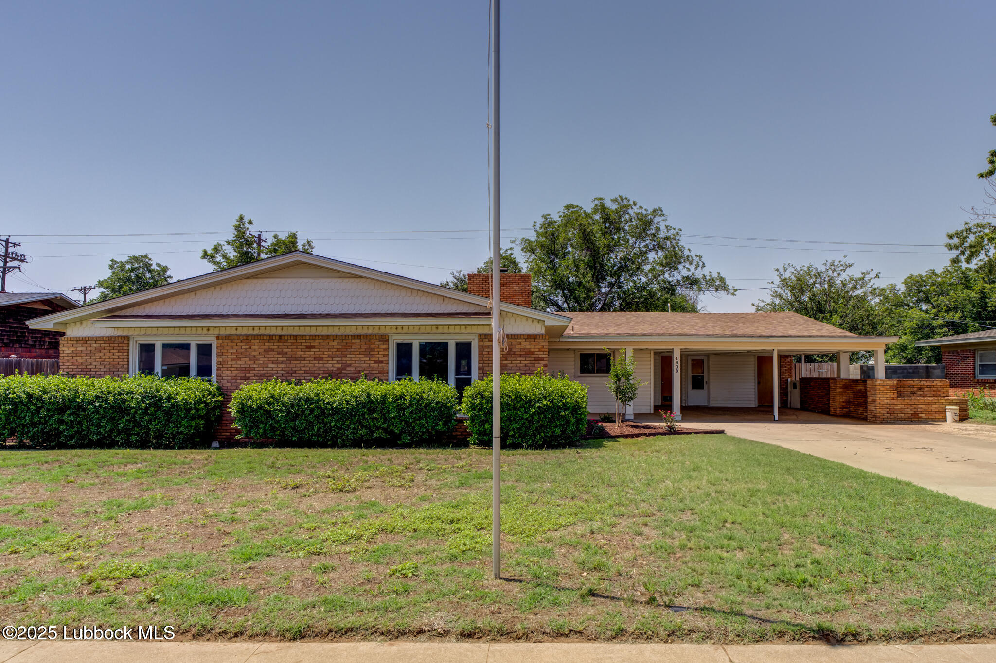1308 E Buckley Street Property Photo 1