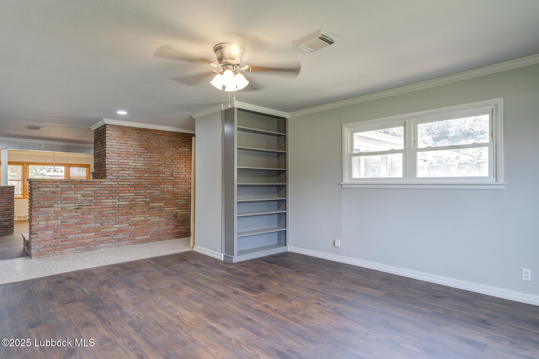 1308 E Buckley Street Property Photo 8