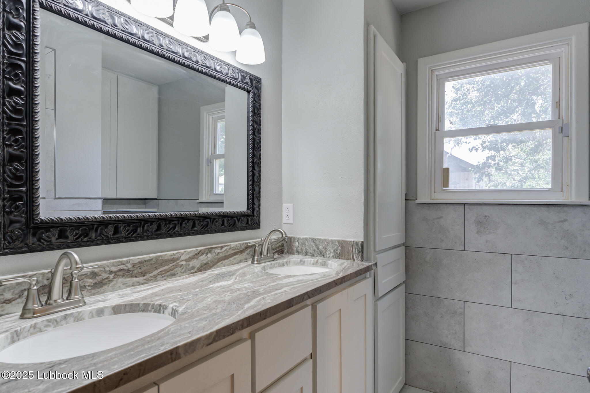 1308 E Buckley Street Property Photo 41