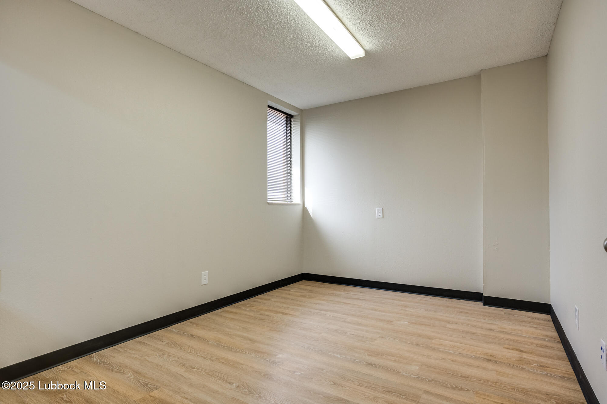 5724 40th Street Property Photo 26