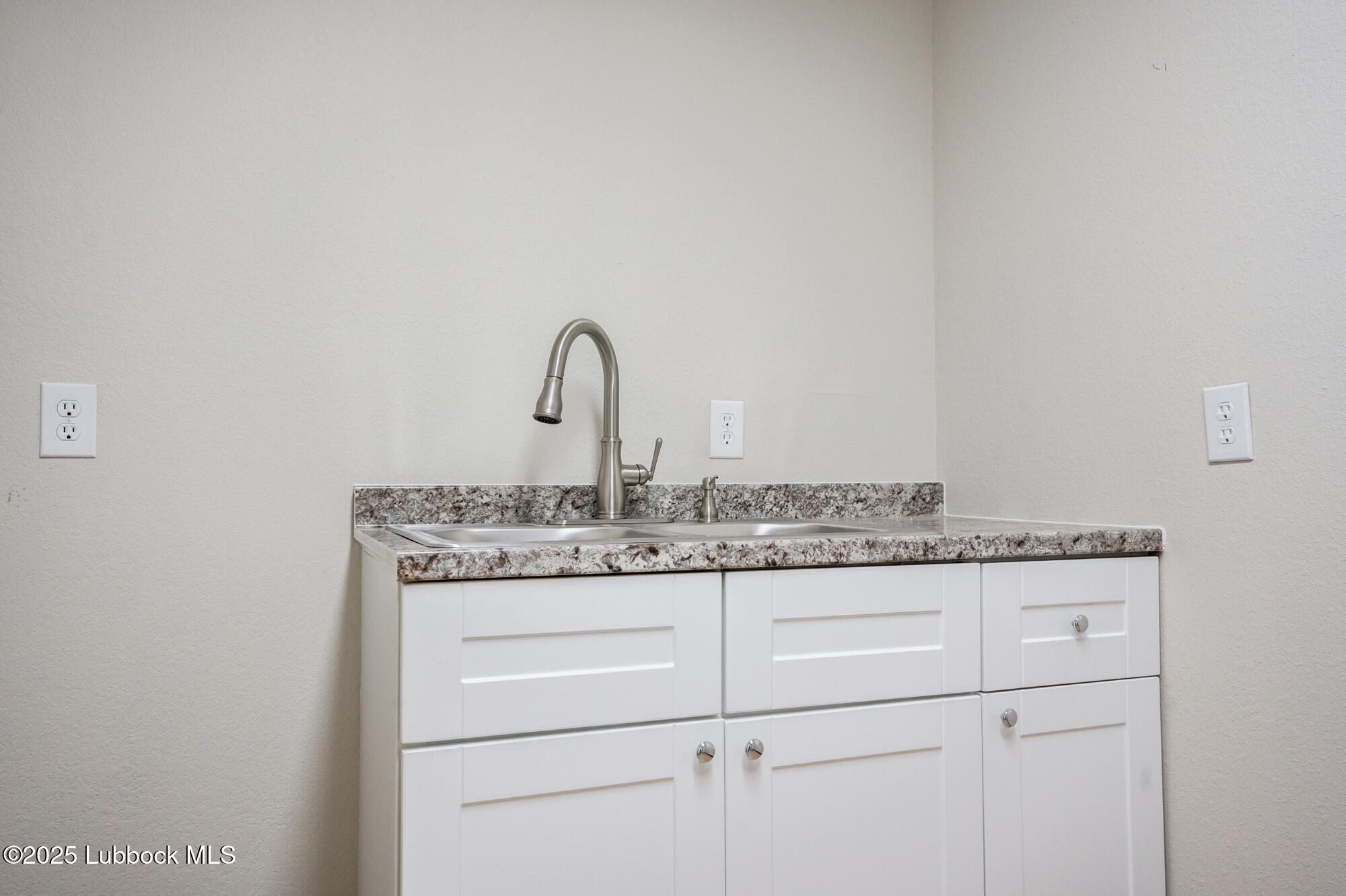 5724 40th Street Property Photo 36