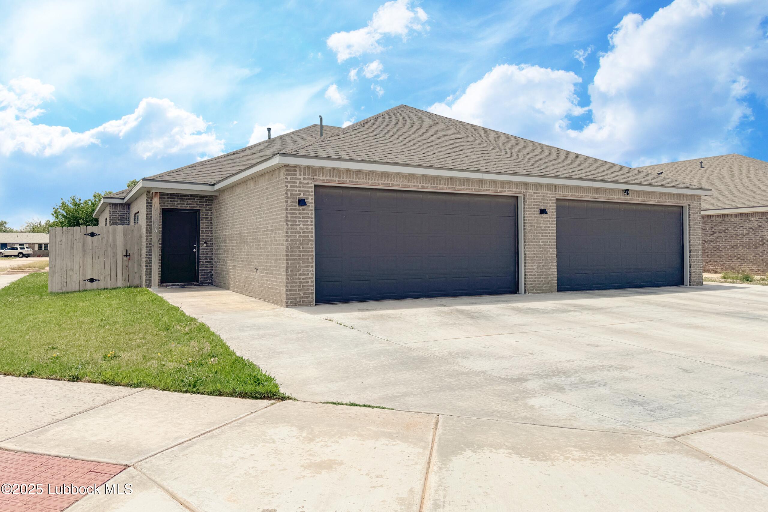 5523 Itasca Street Property Photo 1