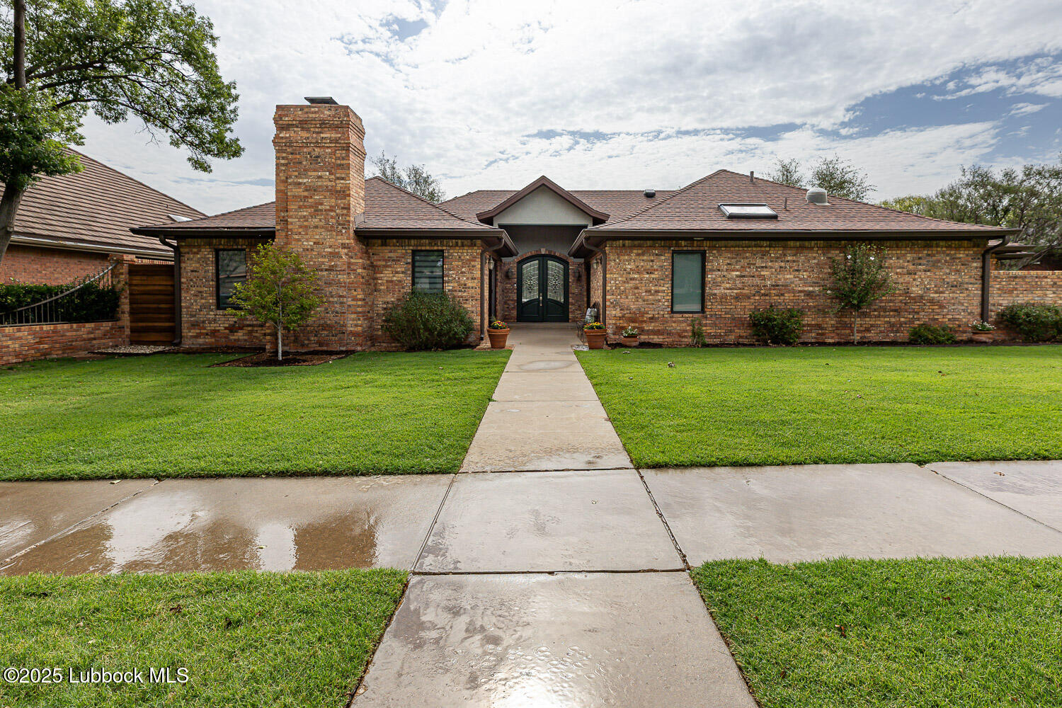 9405 Nashville Avenue Property Photo 1