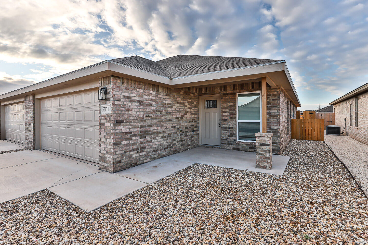 5517 Kemper Street Property Photo 1