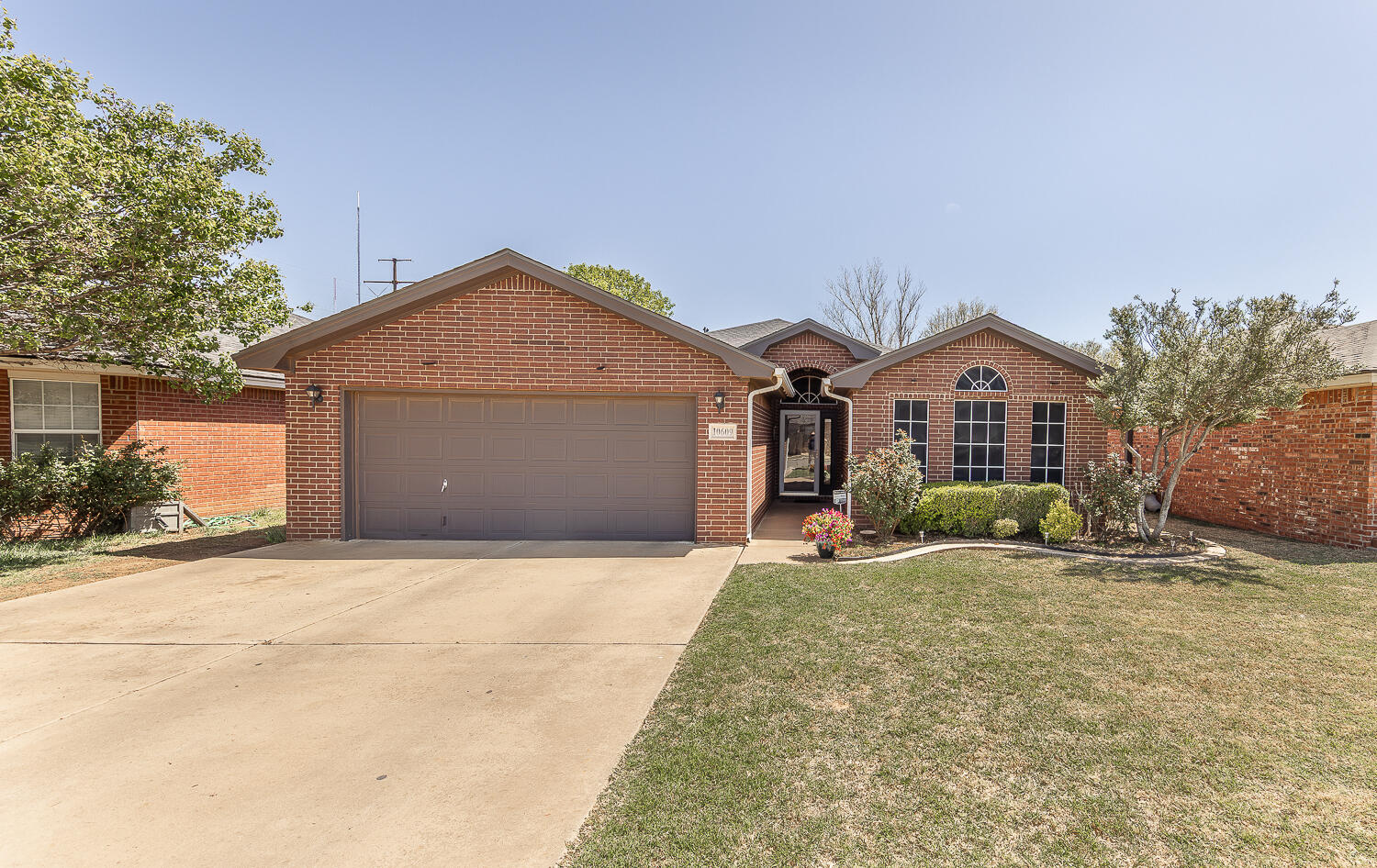 10609 Elkridge Avenue Property Photo 1