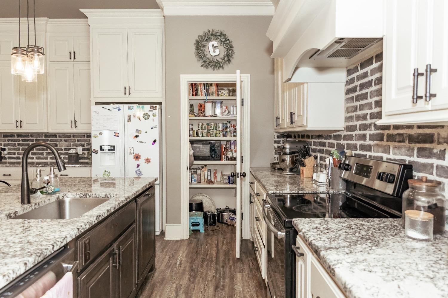 1131 17th Street Property Photo 5