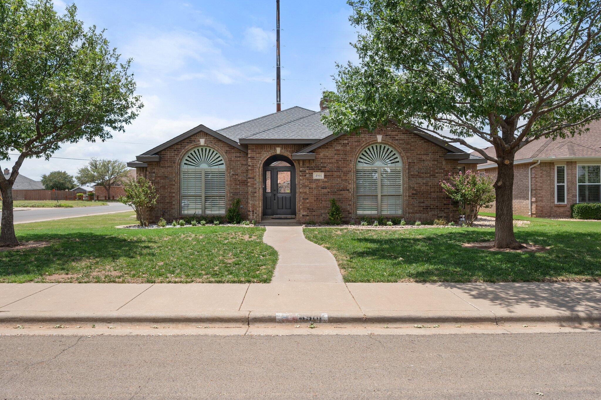 4901 105th Place Property Photo 1