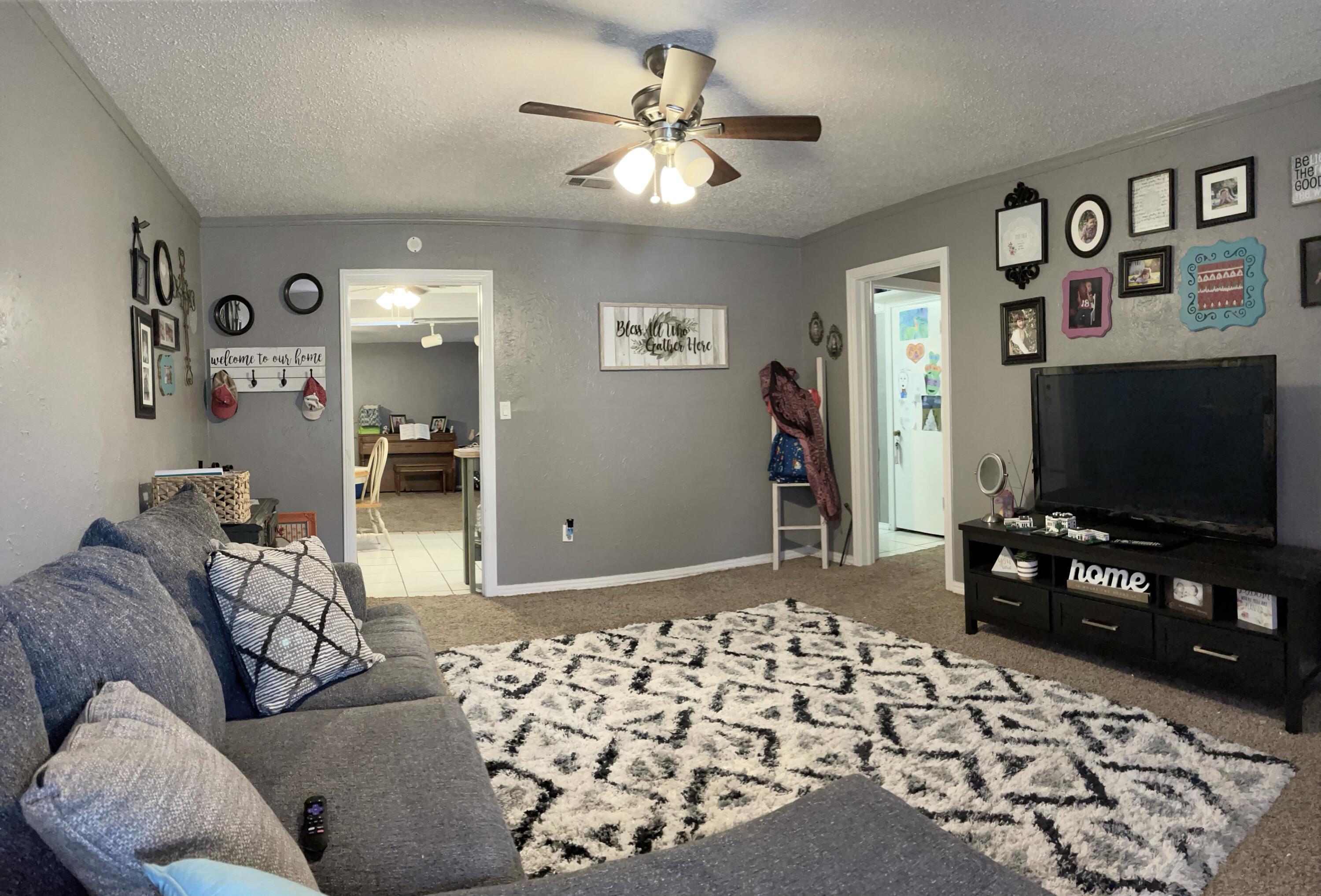 4206 41st Street Property Photo 2