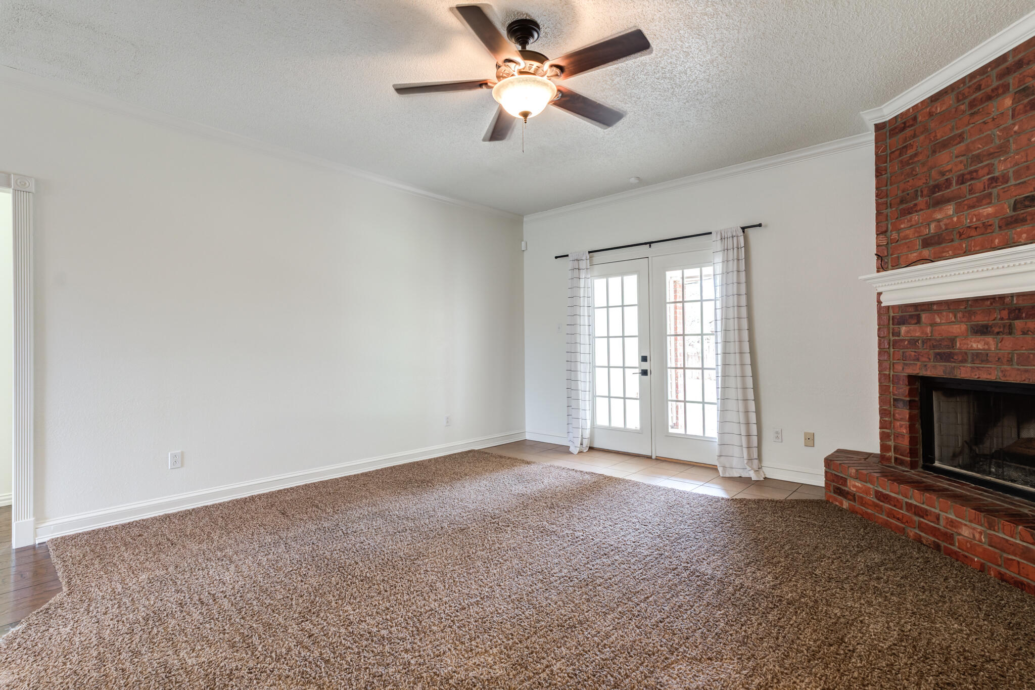 6217 7th Street Property Photo 5