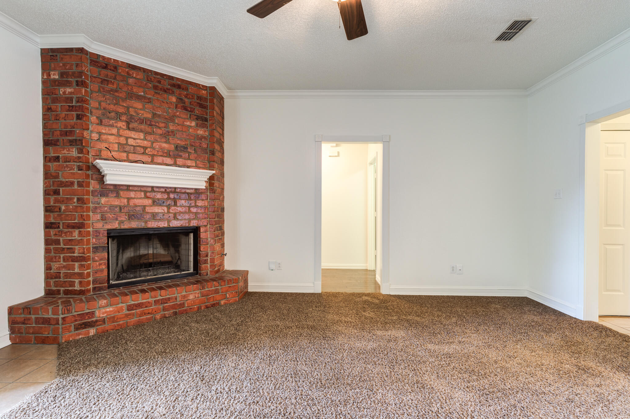 6217 7th Street Property Photo 8