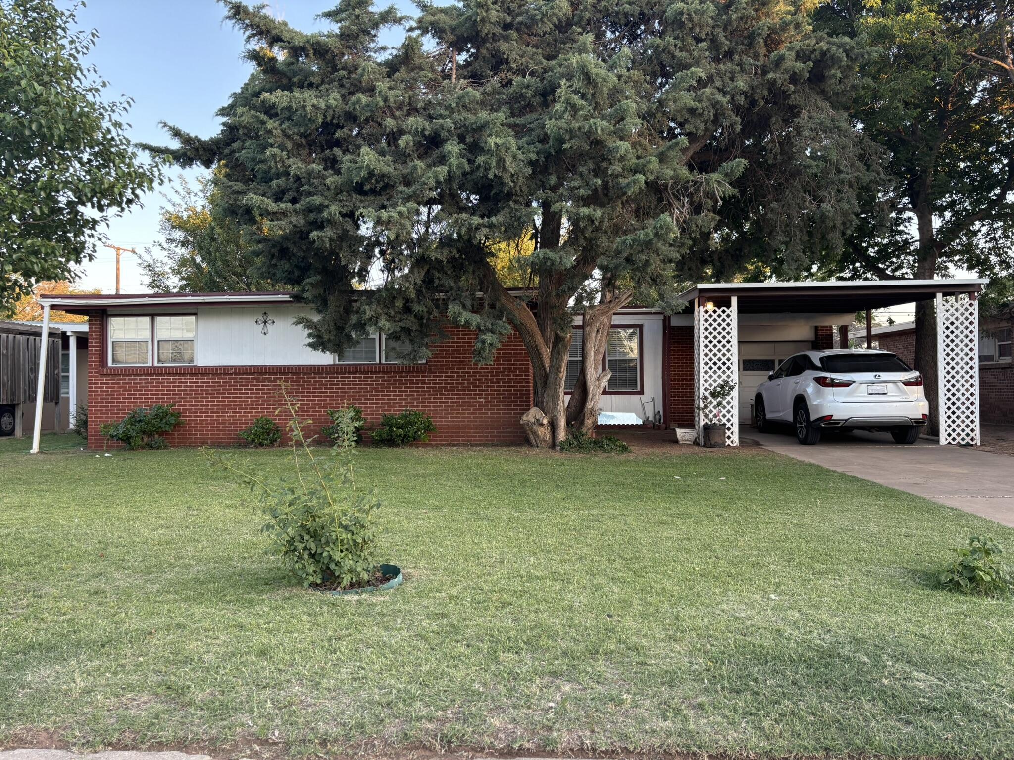 2313 47th Street Property Photo