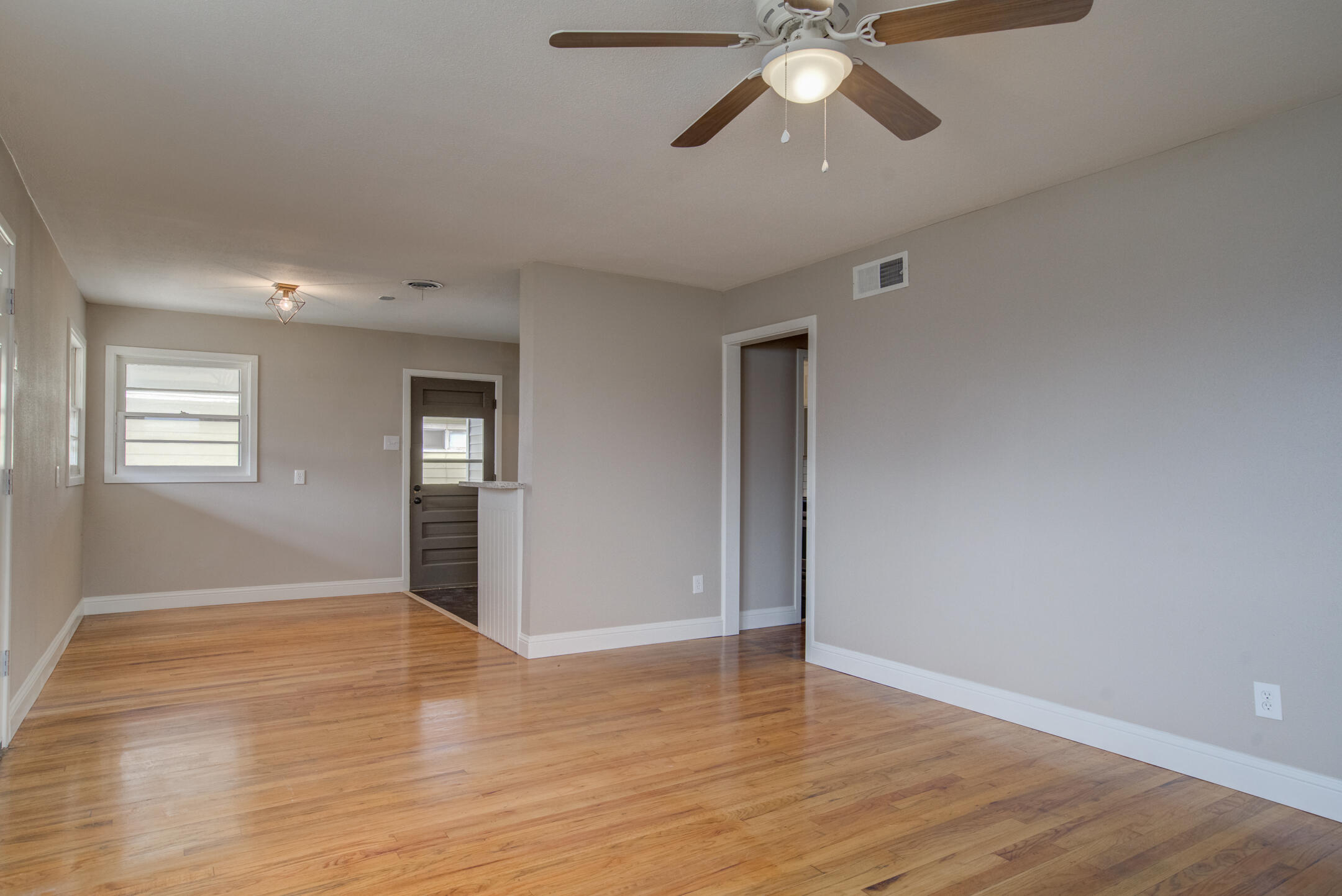 4114 31st Street Property Photo 5
