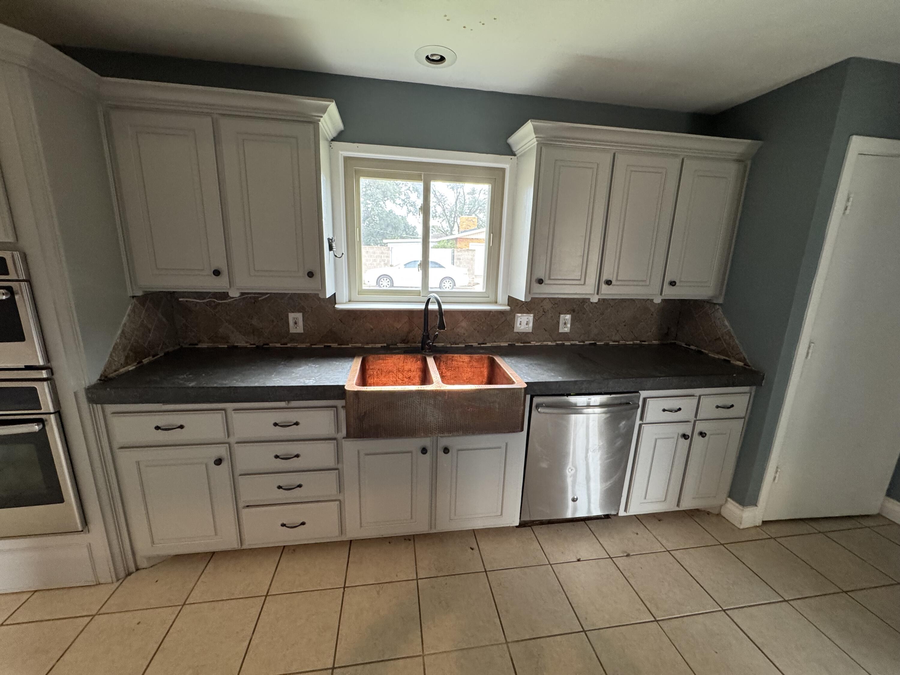 805 14th Street Property Photo 4