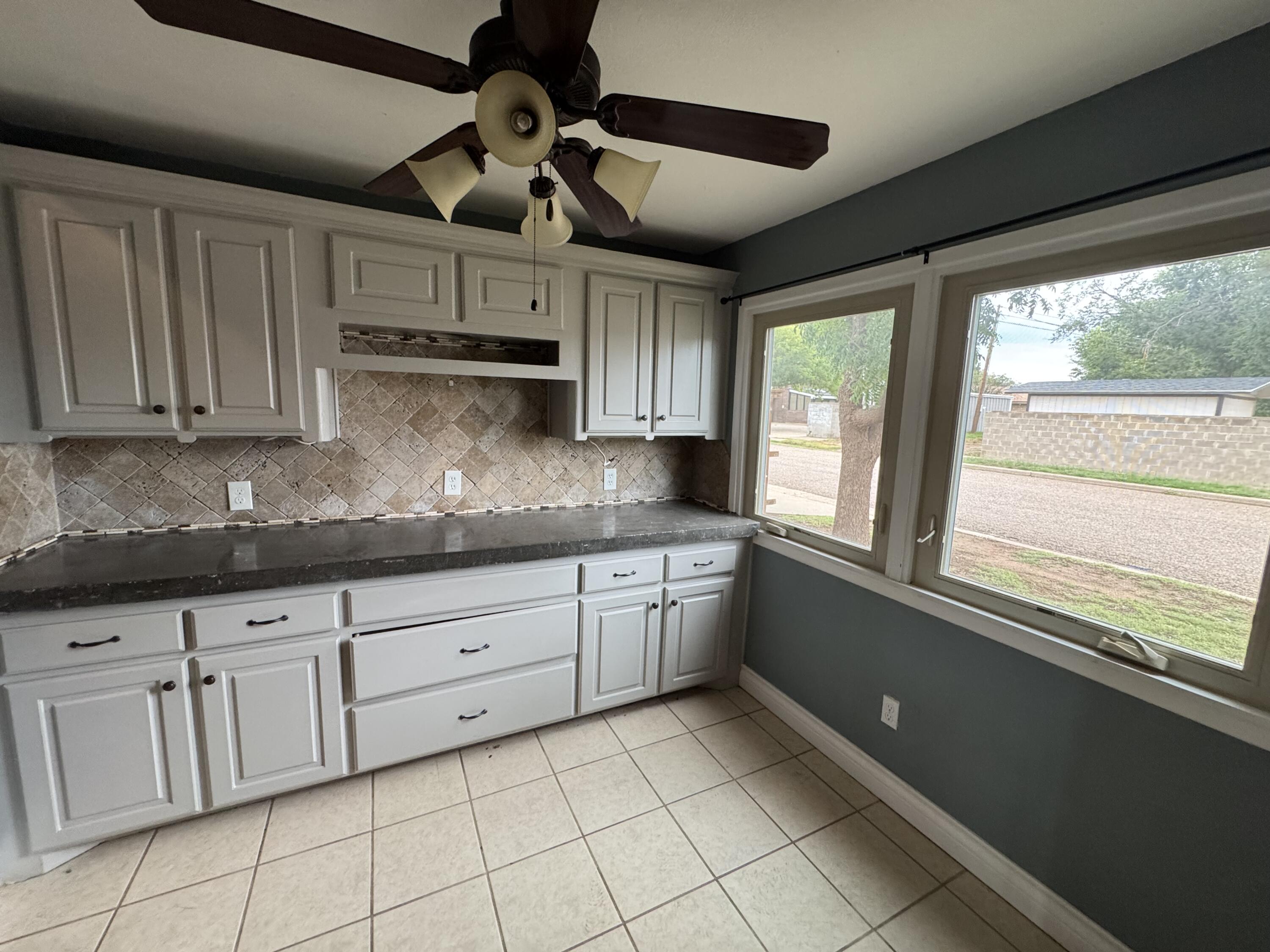 805 14th Street Property Photo 6