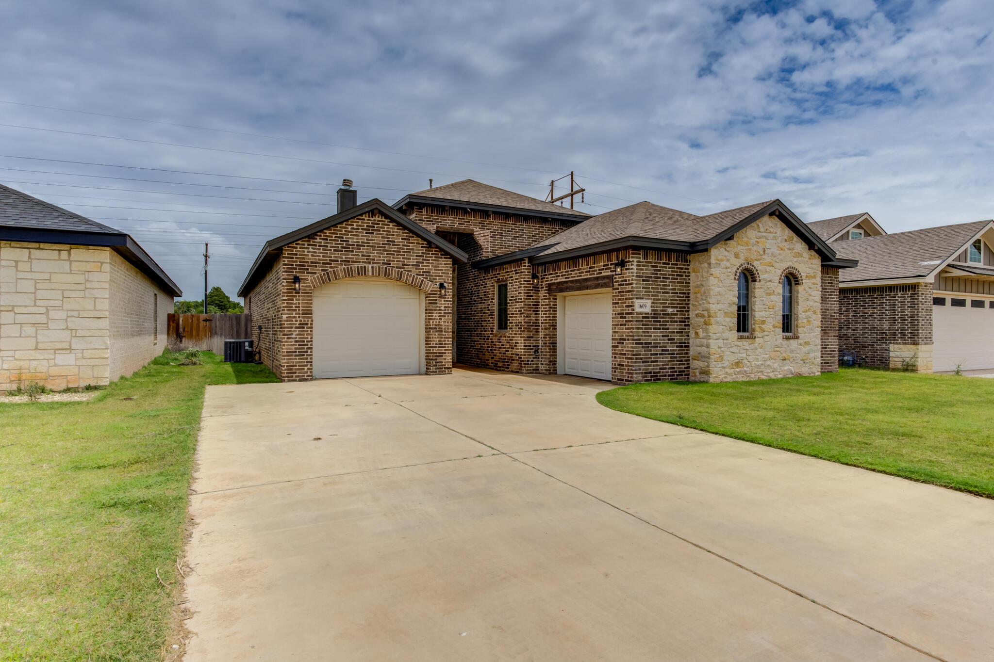 1609 Quincy Avenue Property Photo 1