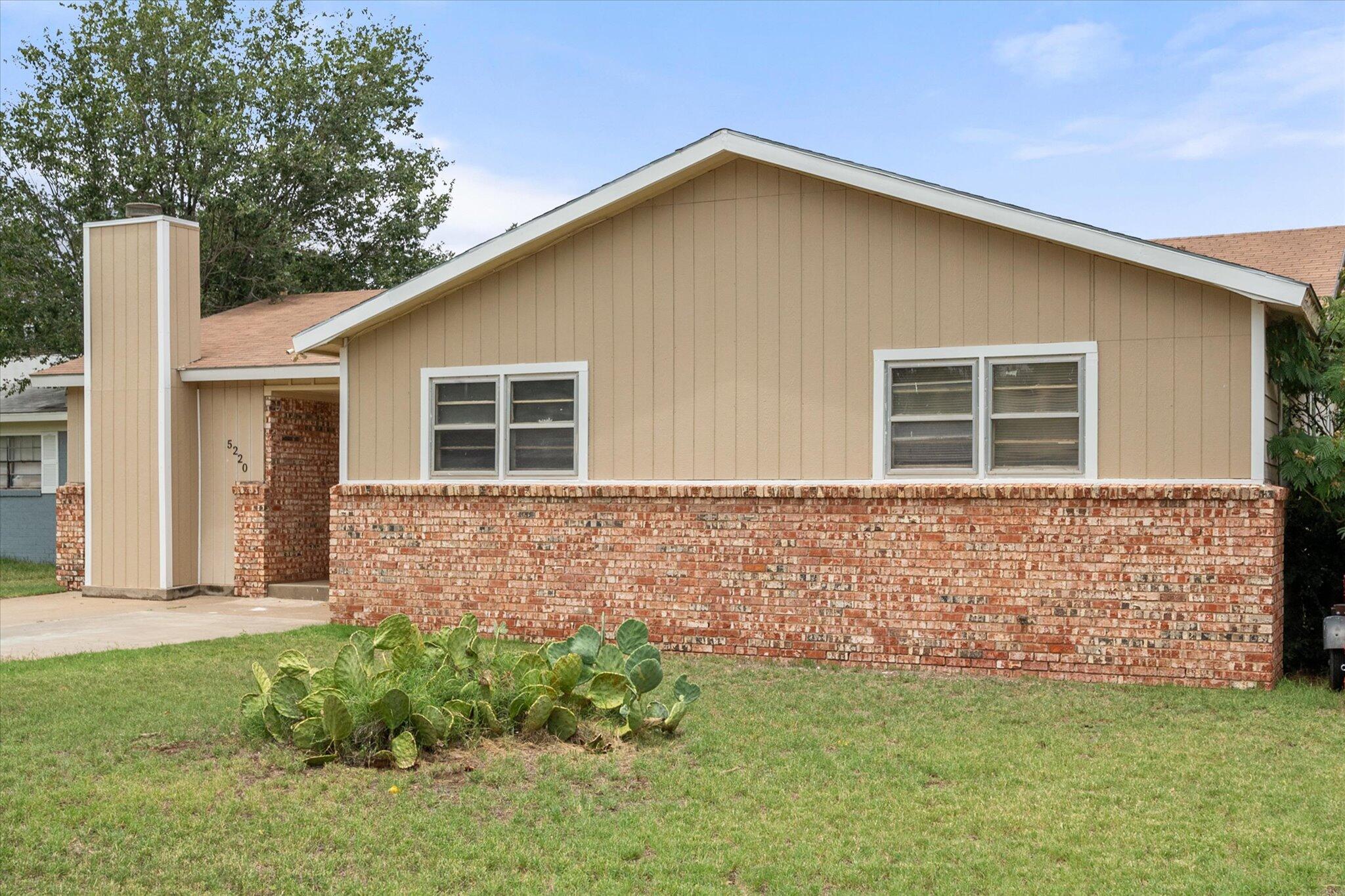 5220 41st Street Property Photo 2