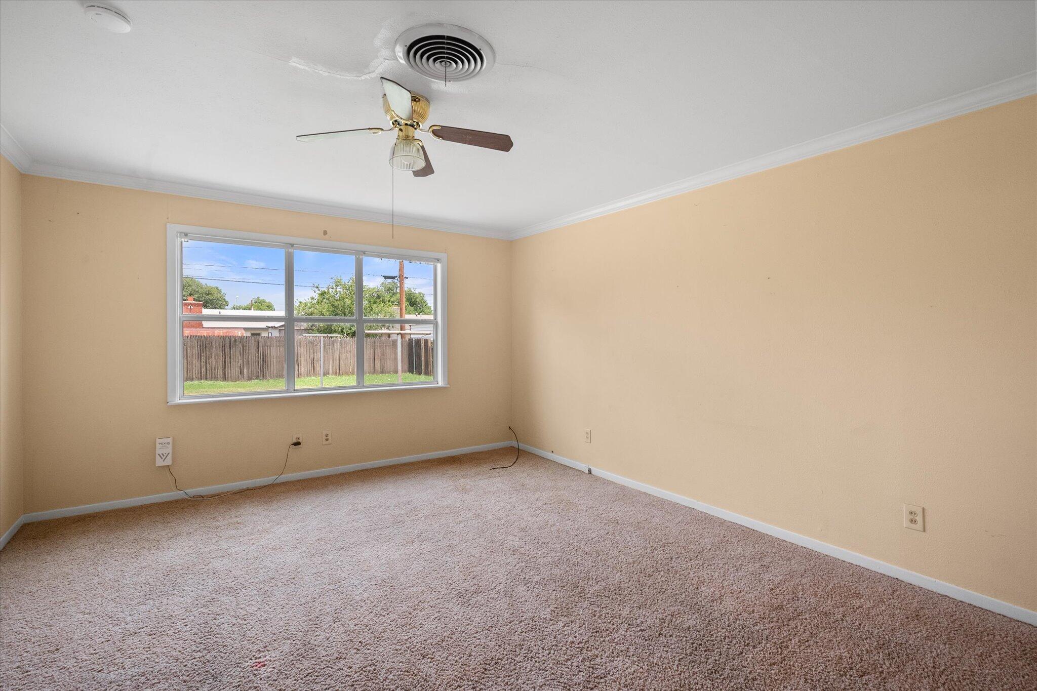 5220 41st Street Property Photo 5