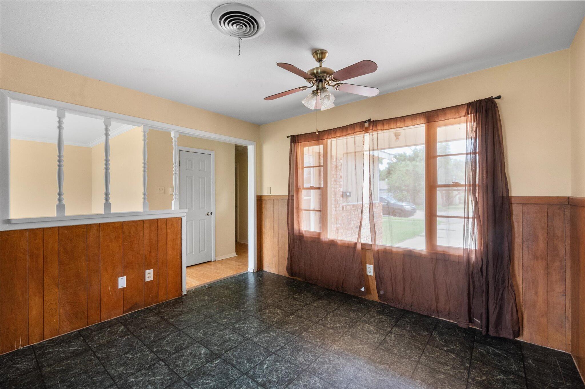 5220 41st Street Property Photo 8