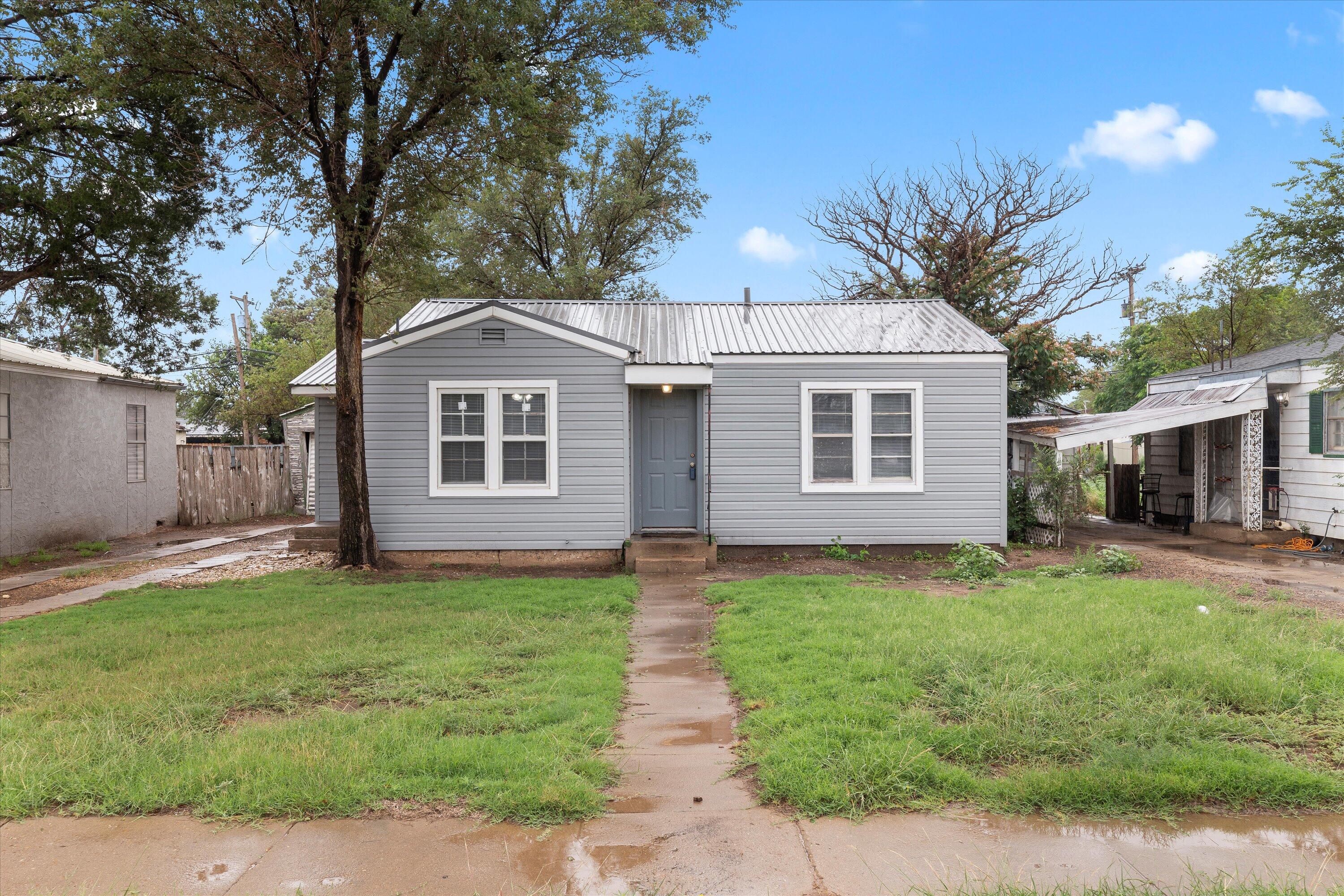 406 10th Street Property Photo 1