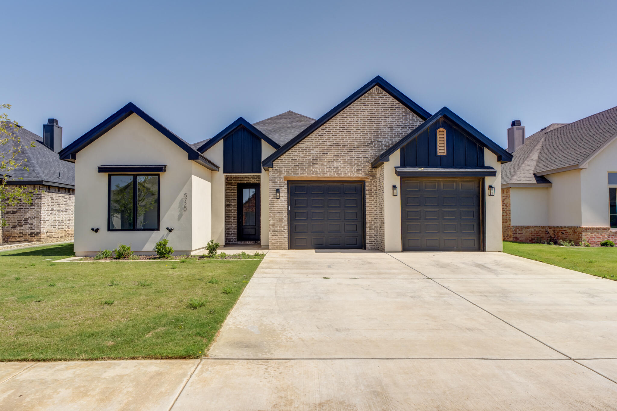 5720 119th Street Property Photo 1