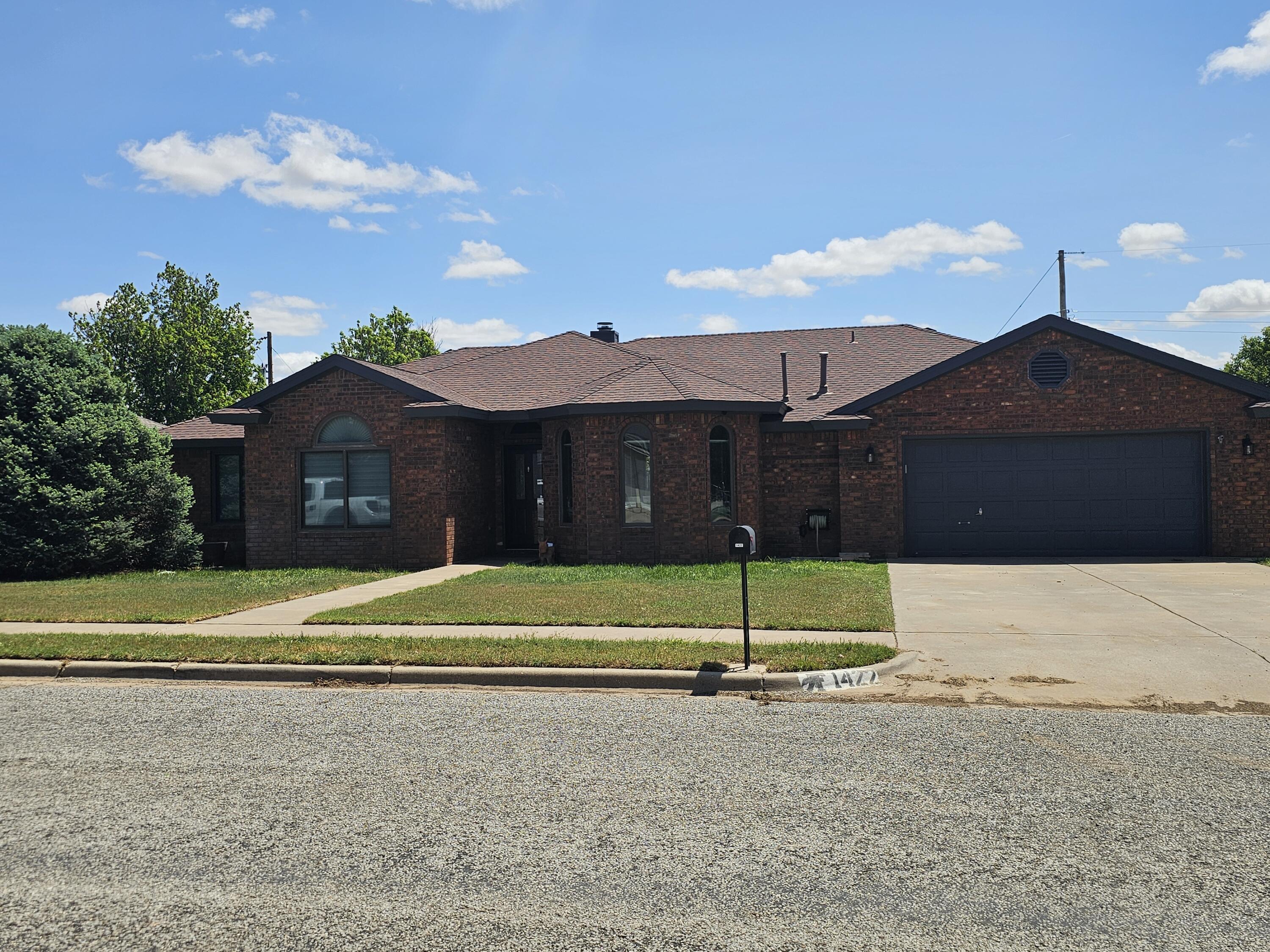 1422 5th Street Property Photo 1